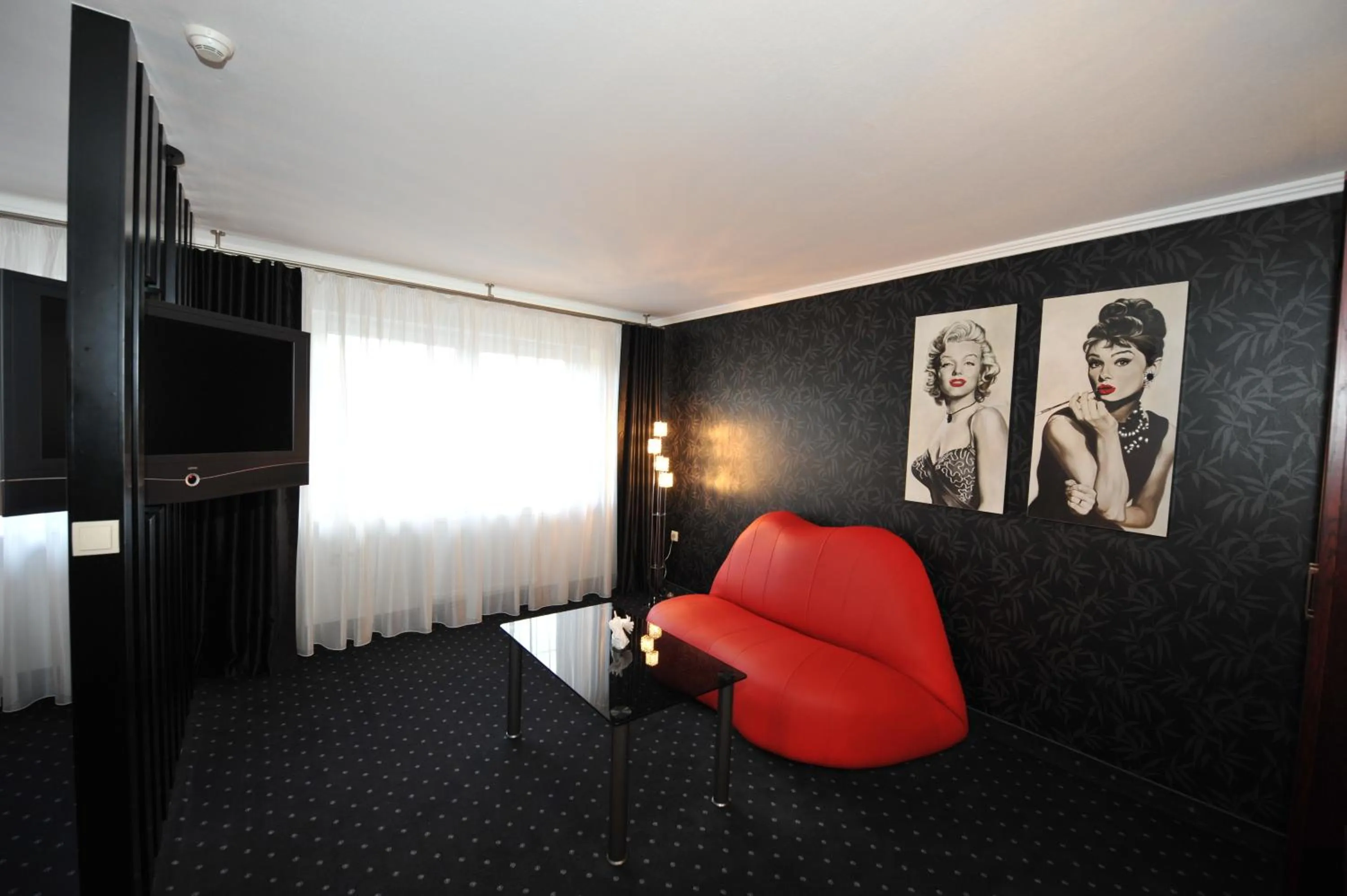 Photo of the whole room, Bed in Hotel Linder