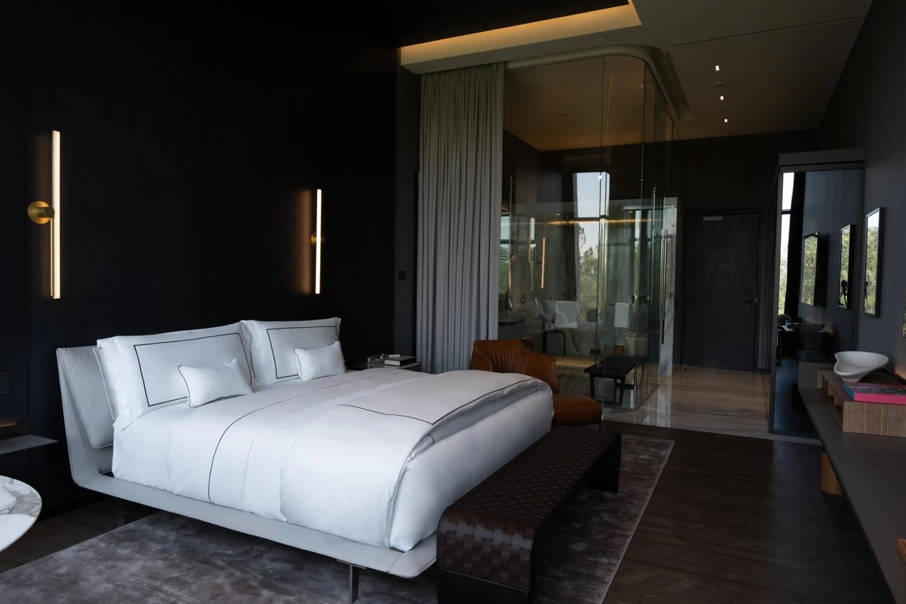 Photo of the whole room, Bed in Alexander, Member of The Leading Hotels of the World