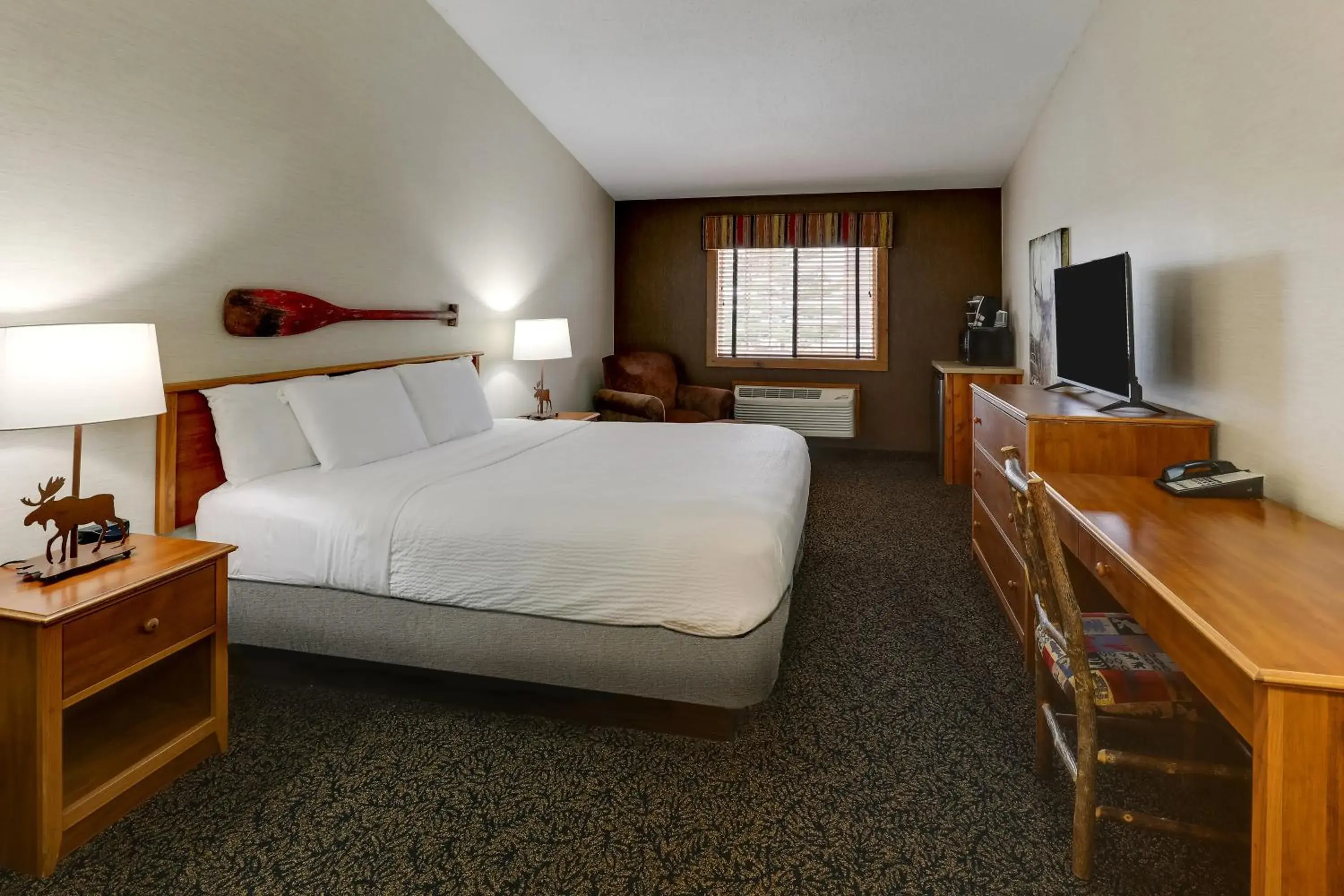 Bed in Stoney Creek Inn Quincy Bed in Stoney Creek Inn Quincy