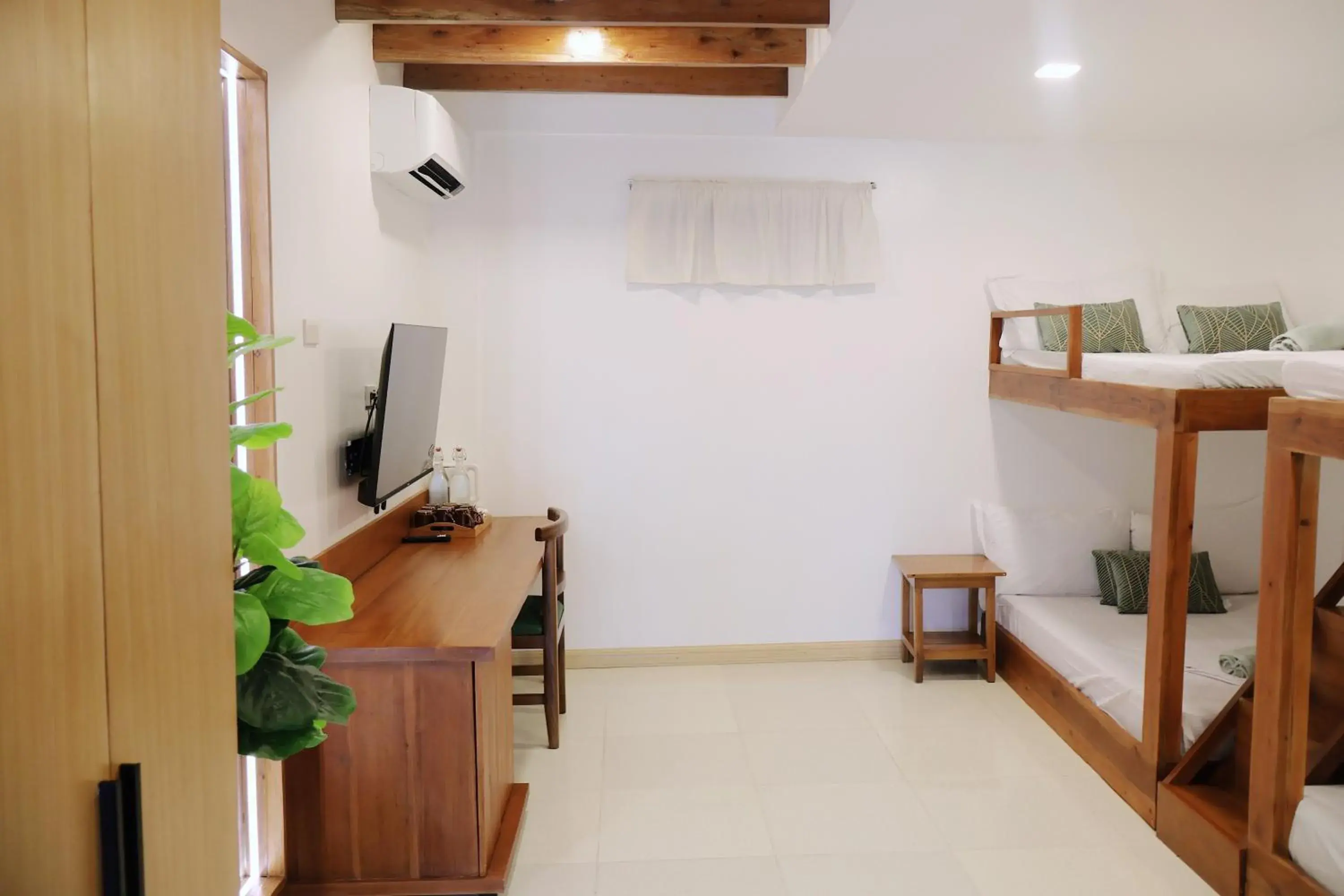 Superior Double Room in Senare Boracay Hotel Superior Double Room in Senare Boracay Hotel