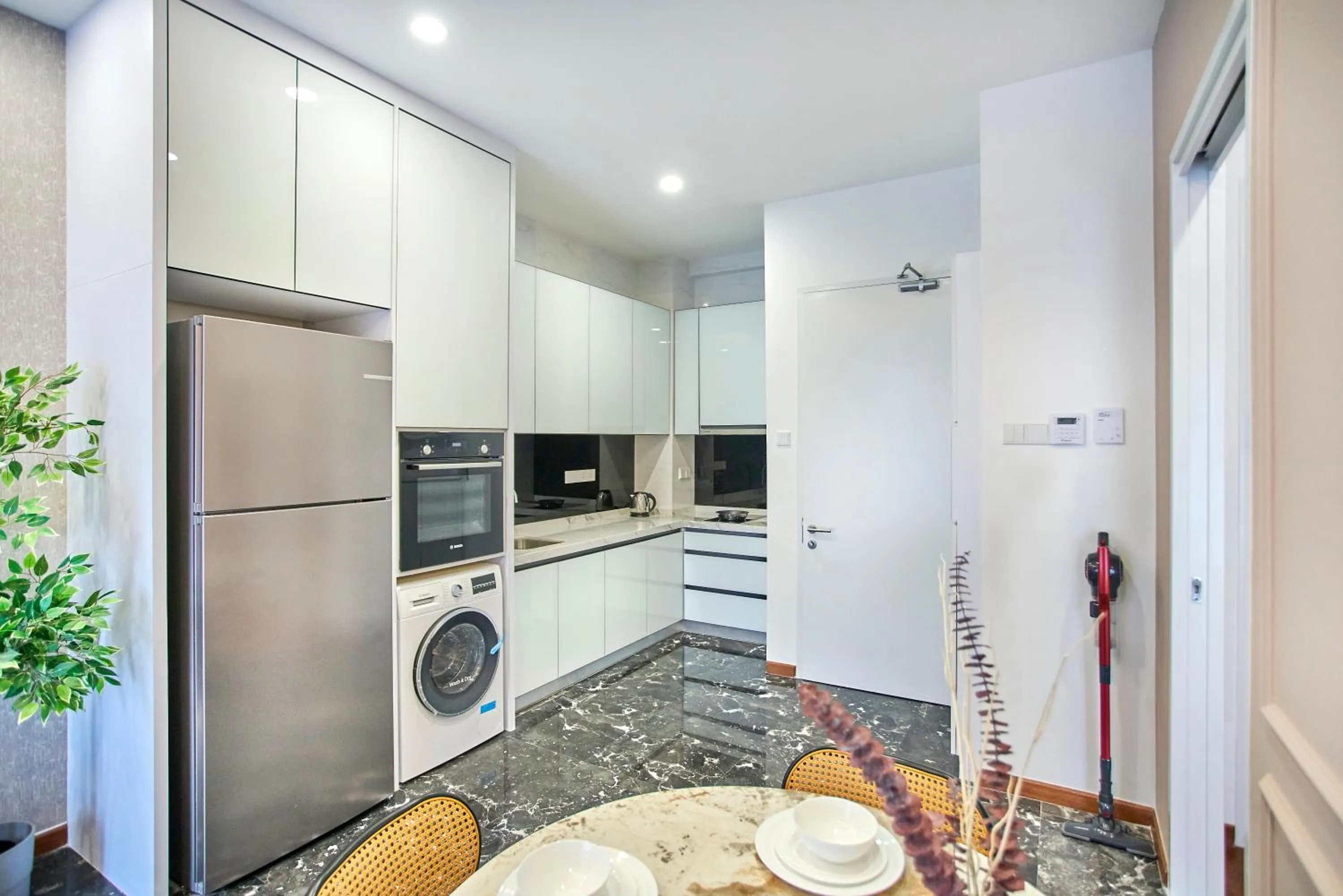 Kitchen or kitchenette in Royce Residence KLCC by Cobnb