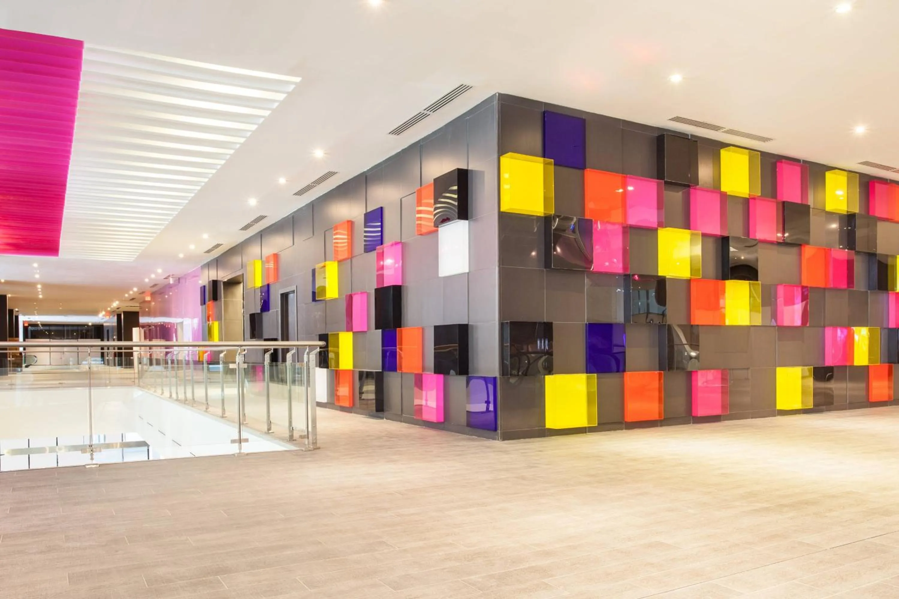 Lobby or reception in Sortis Hotel, Spa & Casino, Autograph Collection