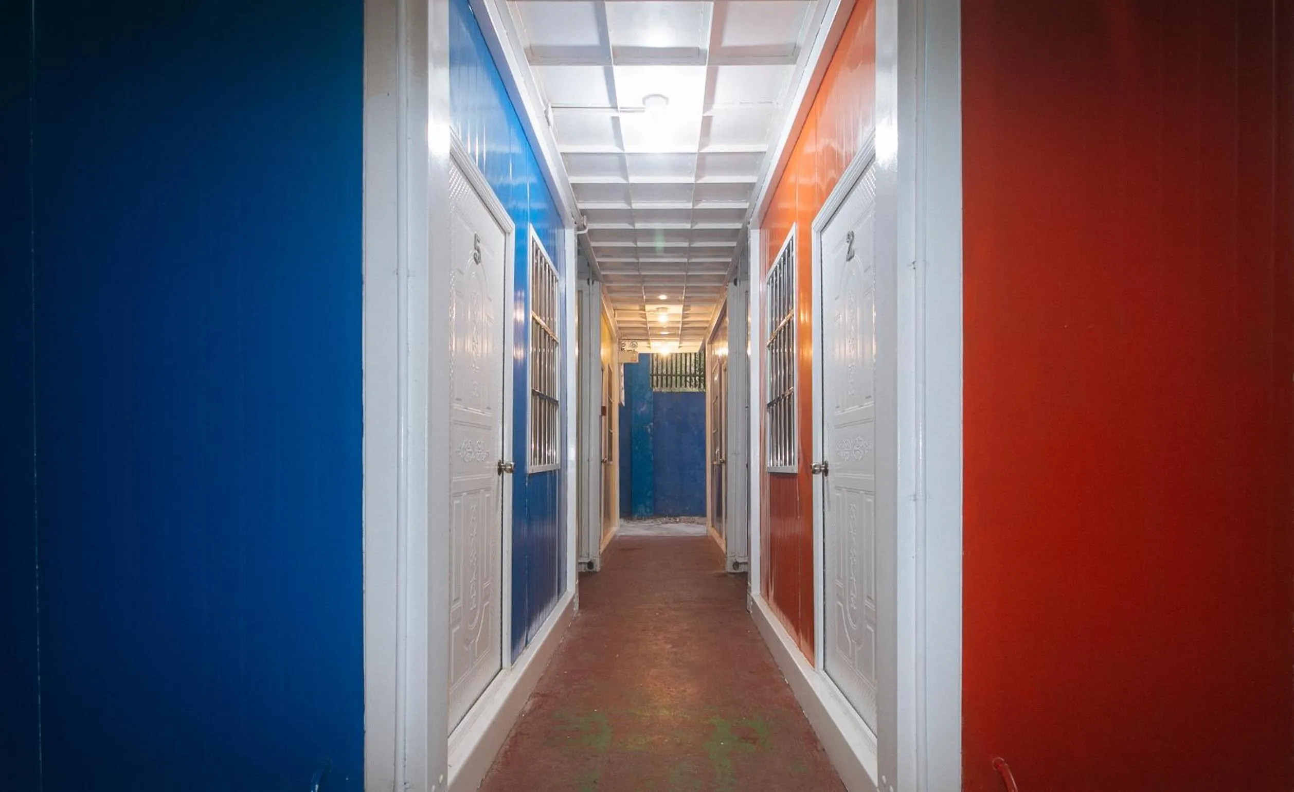 Area and facilities in RedDoorz @ Boondocks Cabins Resort