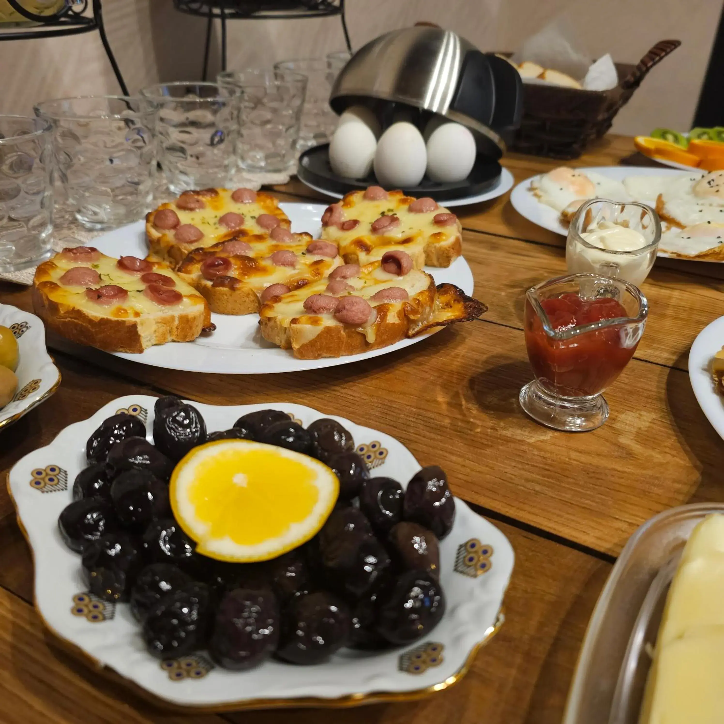 Restaurant/places to eat in Memory basket Restaurant/places to eat in Memory basket