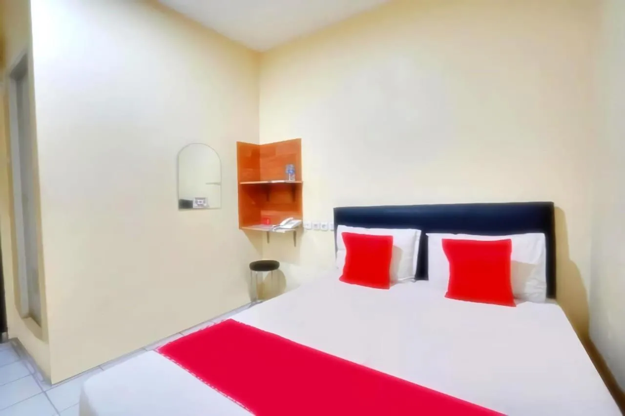 Bed in d Ritz residence