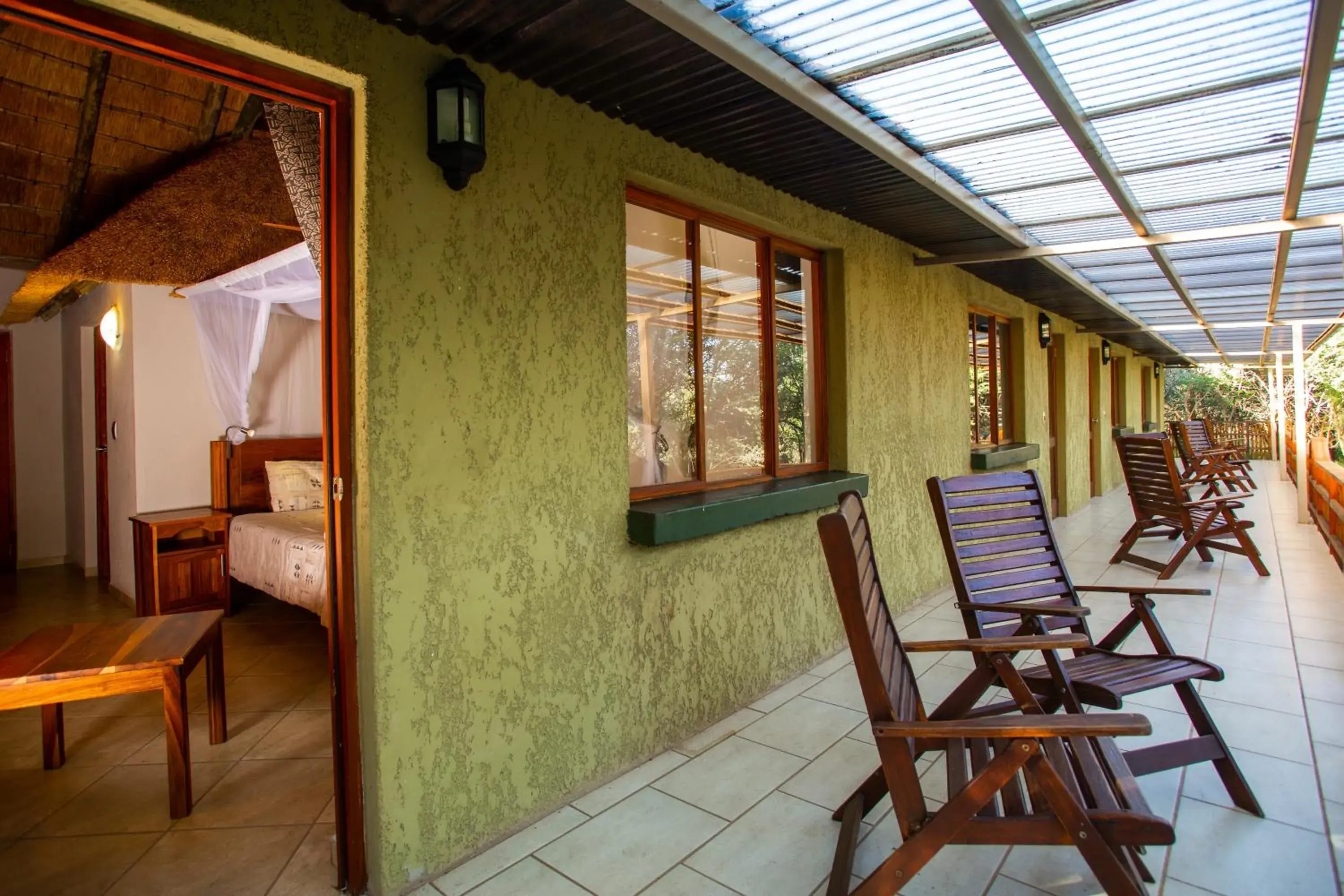 Suite - single occupancy in Kubu Safari Lodge Suite - single occupancy in Kubu Safari Lodge