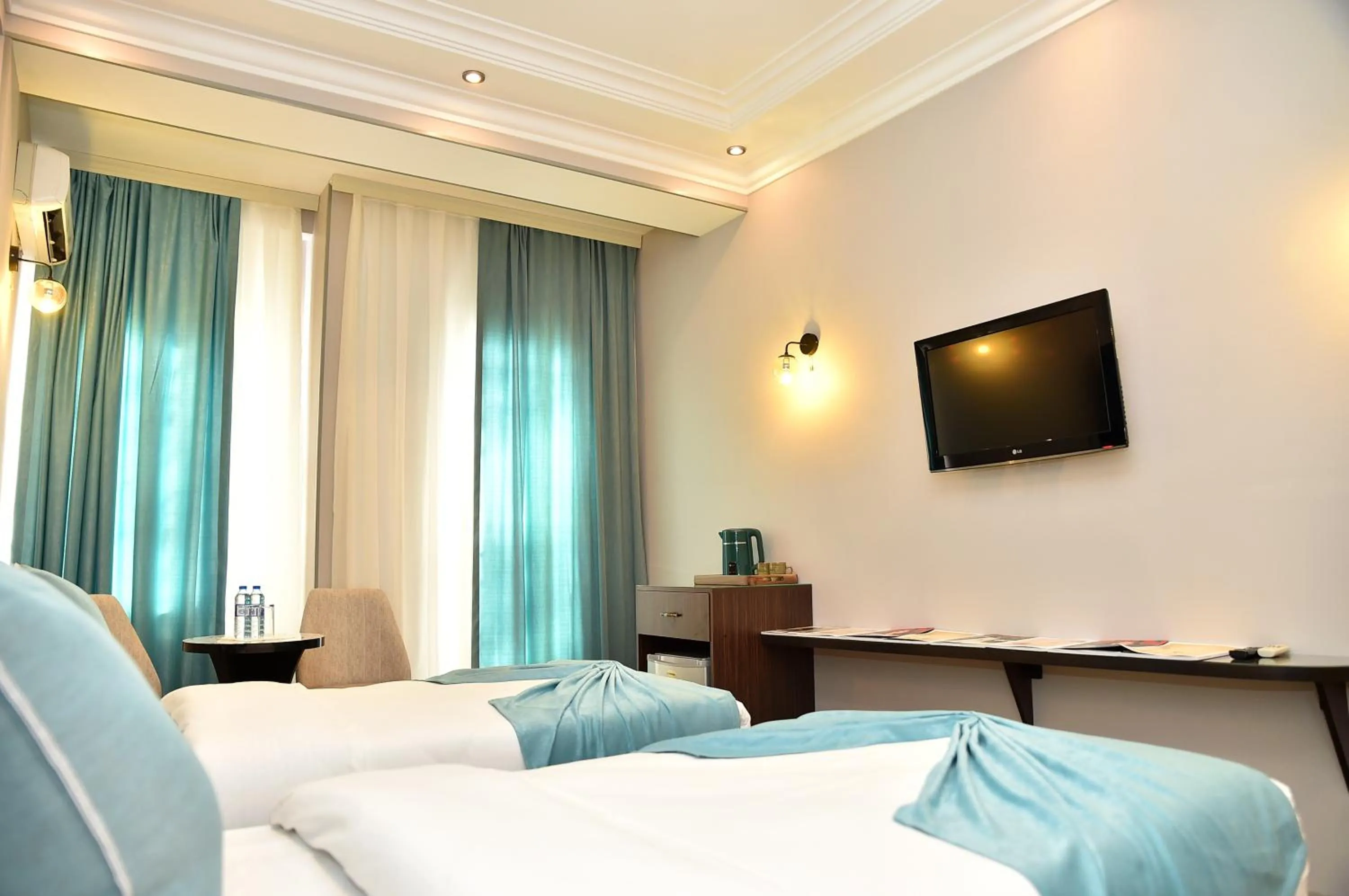 Massage in Karat Inn Boutique Hotel