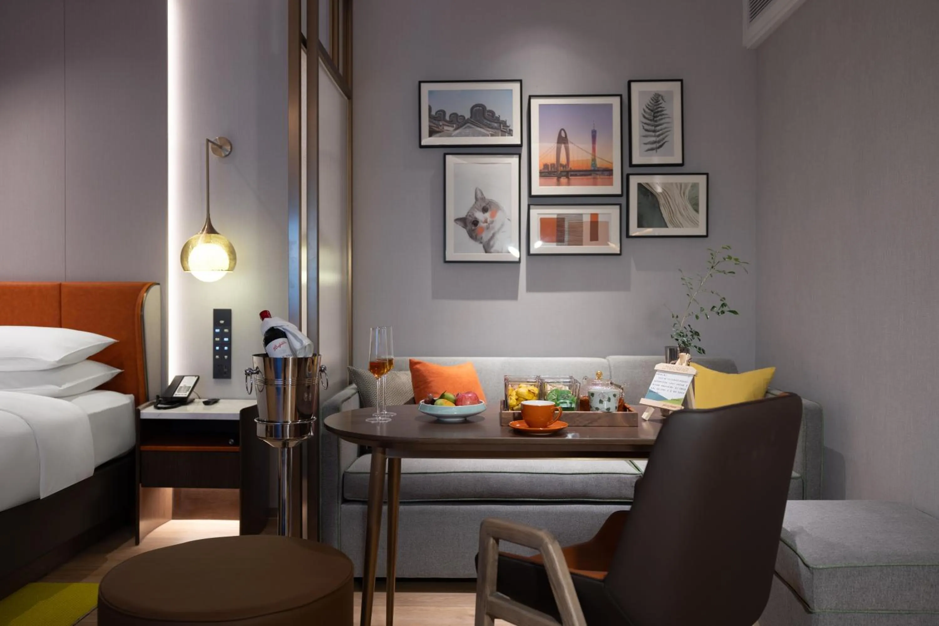 Bed in Home2 Suites By Hilton Hotel Guangzhou Baiyun International Airport Branch - Free Shuttle Bus to Guangzhou Baiyun International Airport & Free Deliver Service to Canton Fair Complex During Canton Fair Period