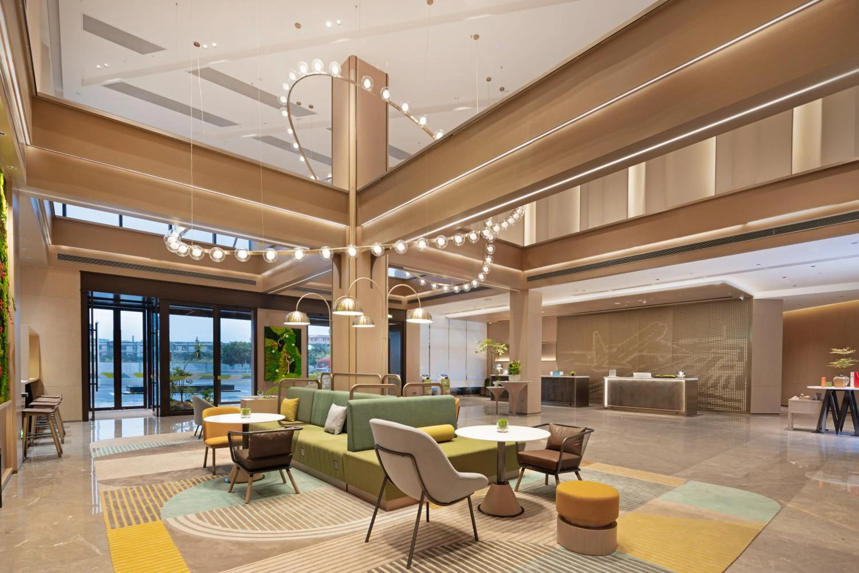 Seating area in Home2 Suites By Hilton Hotel Guangzhou Baiyun International Airport Branch - Free Shuttle Bus to Guangzhou Baiyun International Airport & Free Deliver Service to Canton Fair Complex During Canton Fair Period