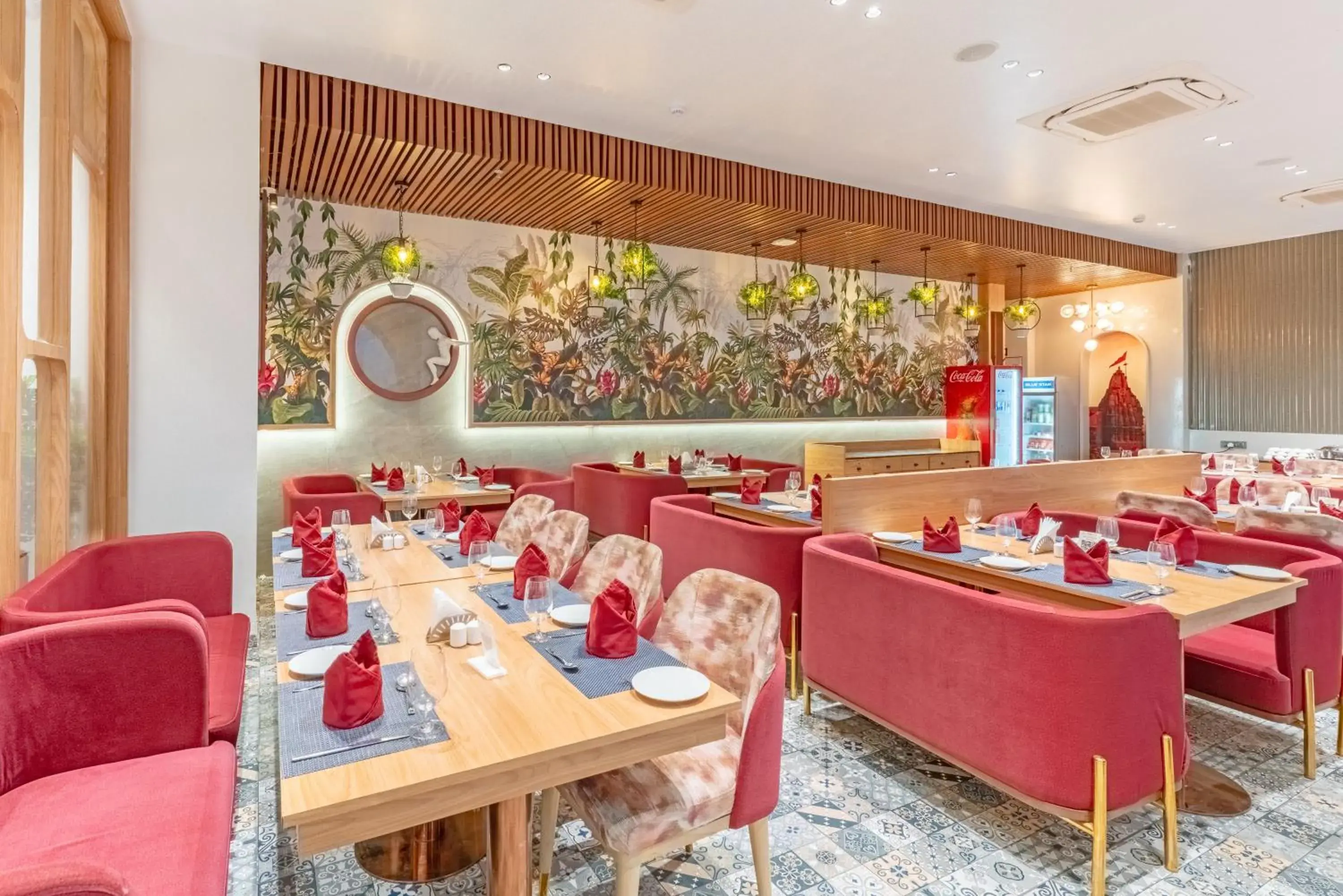 Restaurant/places to eat in Pride Elite Dwarka Near Dwarkadhish Temple Restaurant/places to eat in Pride Elite Dwarka Near Dwarkadhish Temple