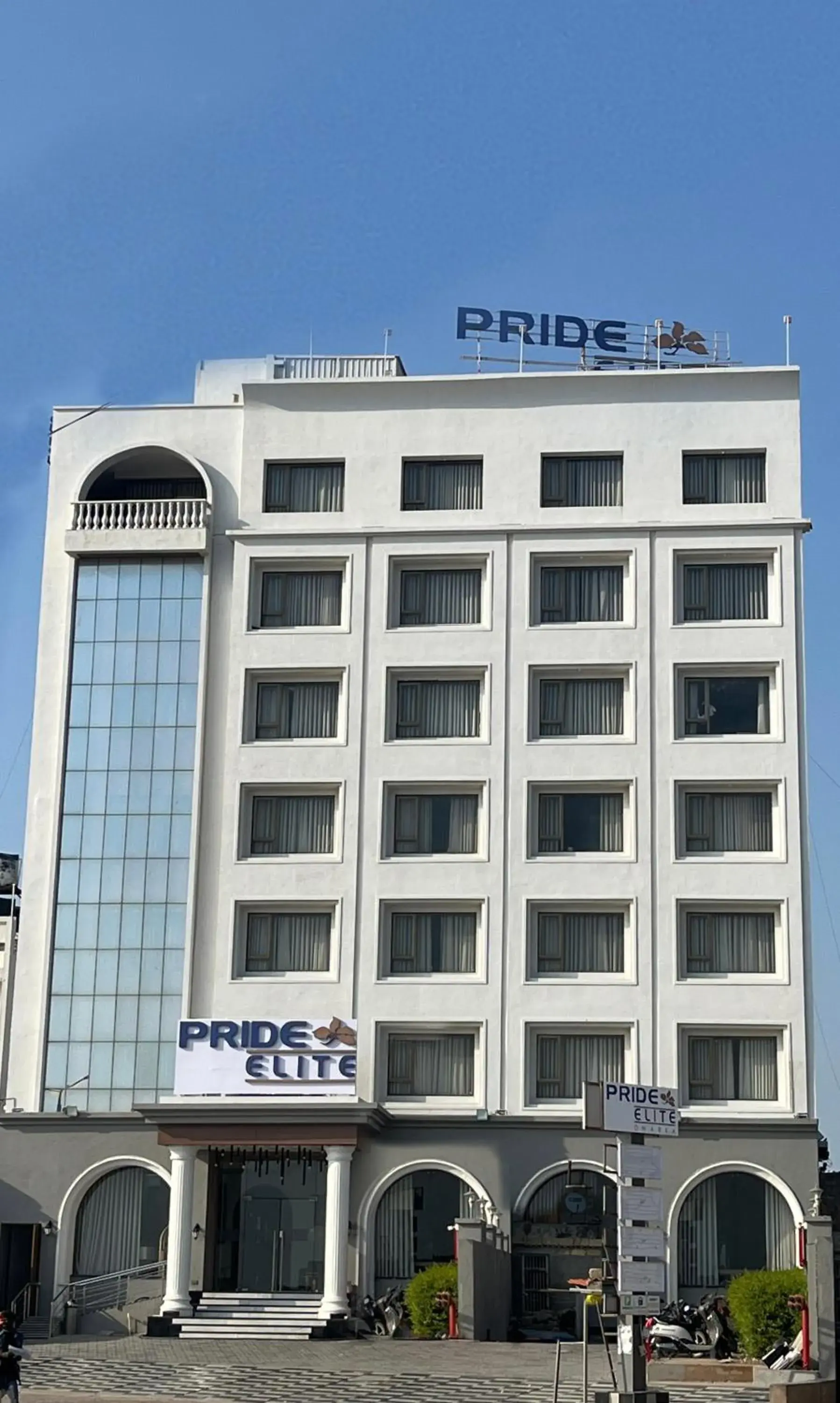 Property building in Pride Elite Dwarka Near Dwarkadhish Temple Property building in Pride Elite Dwarka Near Dwarkadhish Temple