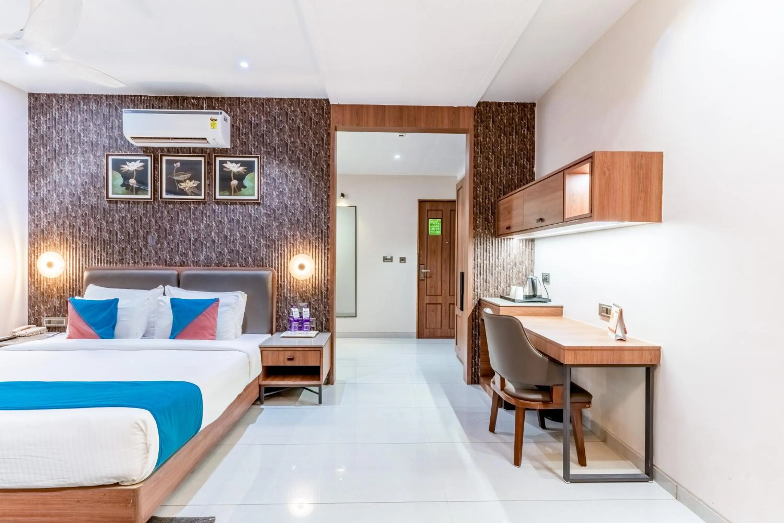 Bedroom, Bed in Pride Elite Dwarka Near Dwarkadhish Temple