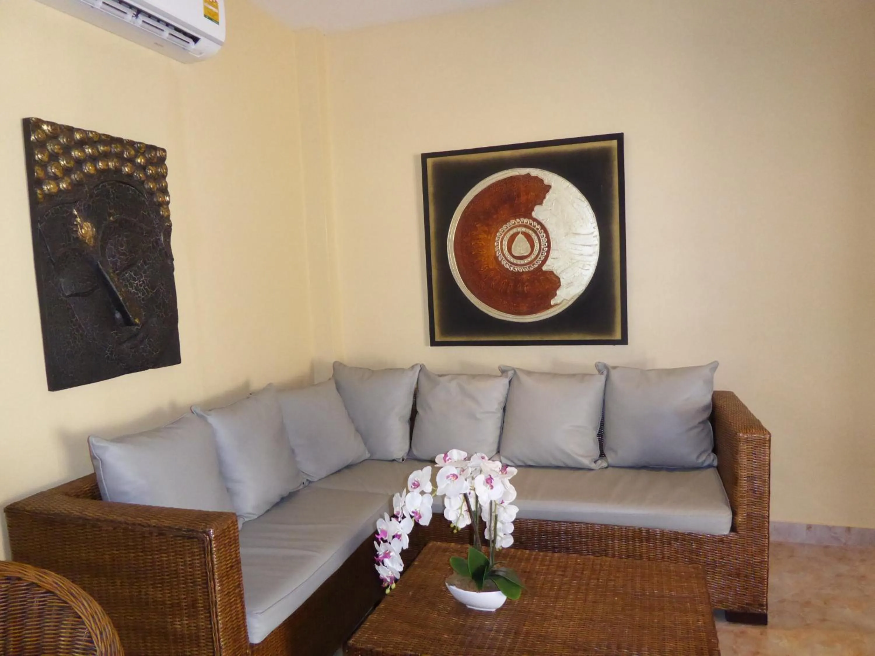 VIP Chain Resort Pool Villa