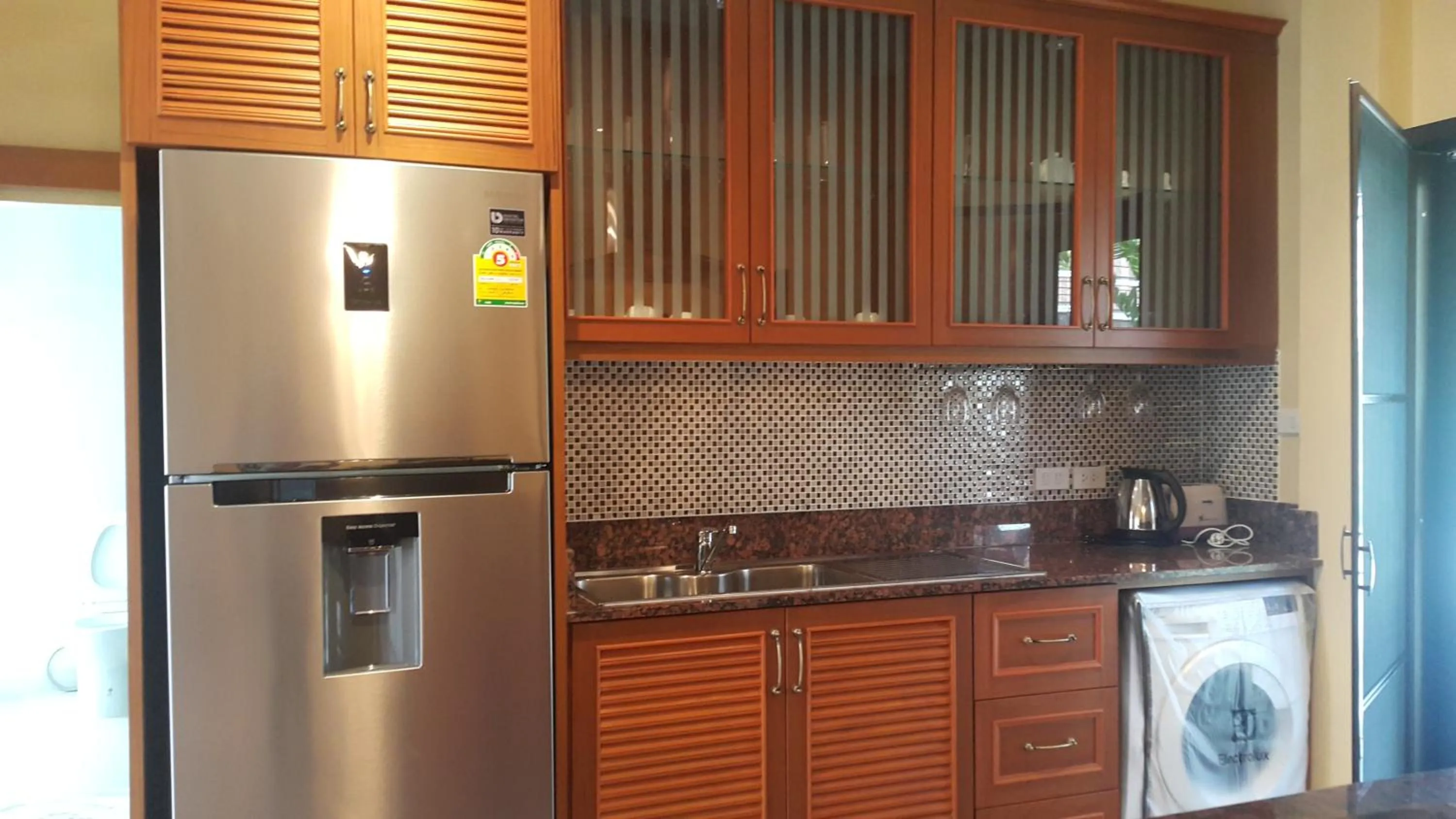 VIP Chain Resort Pool Villa