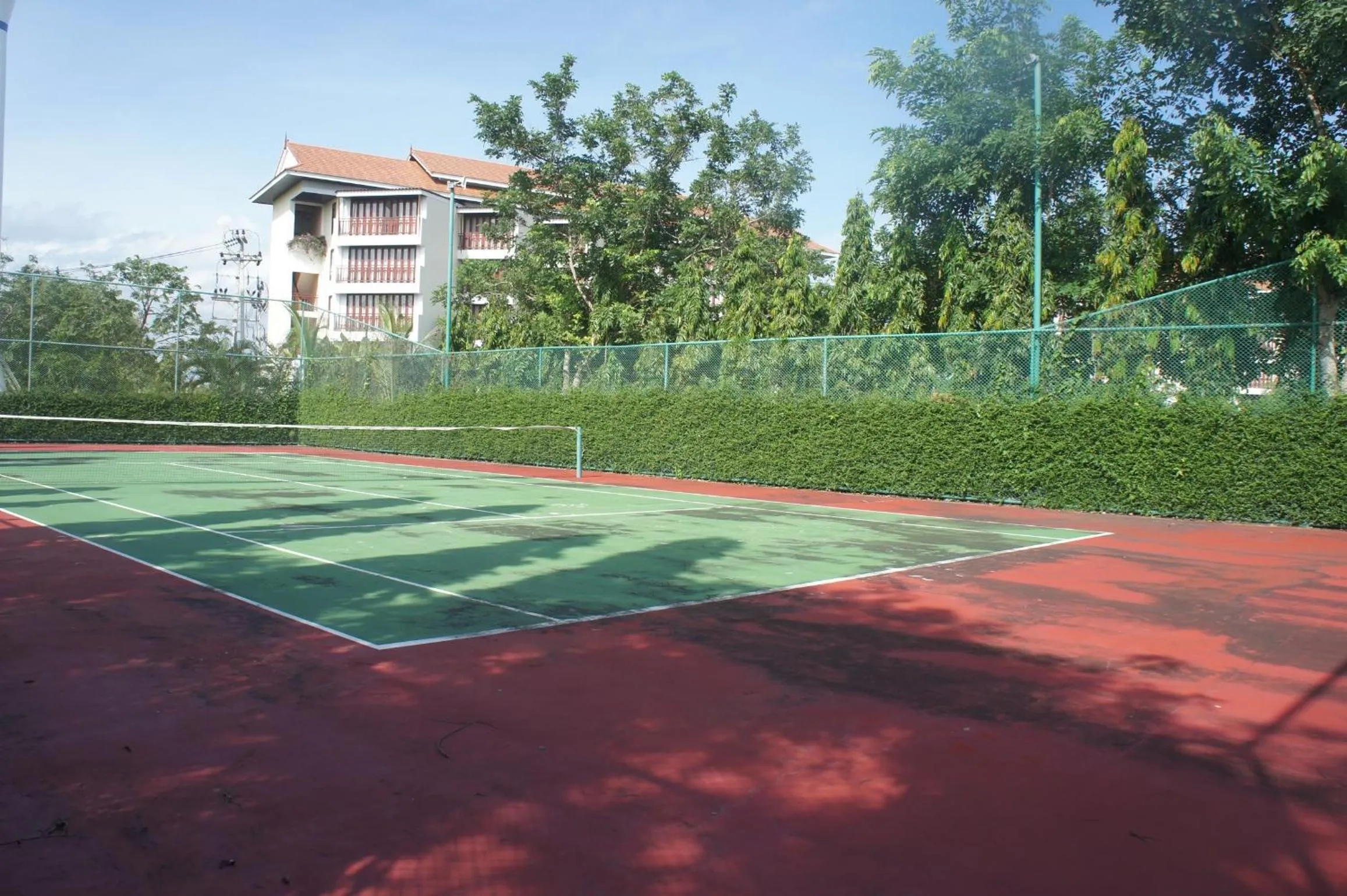 Tennis court in VIP Chain Resort Pool Villa