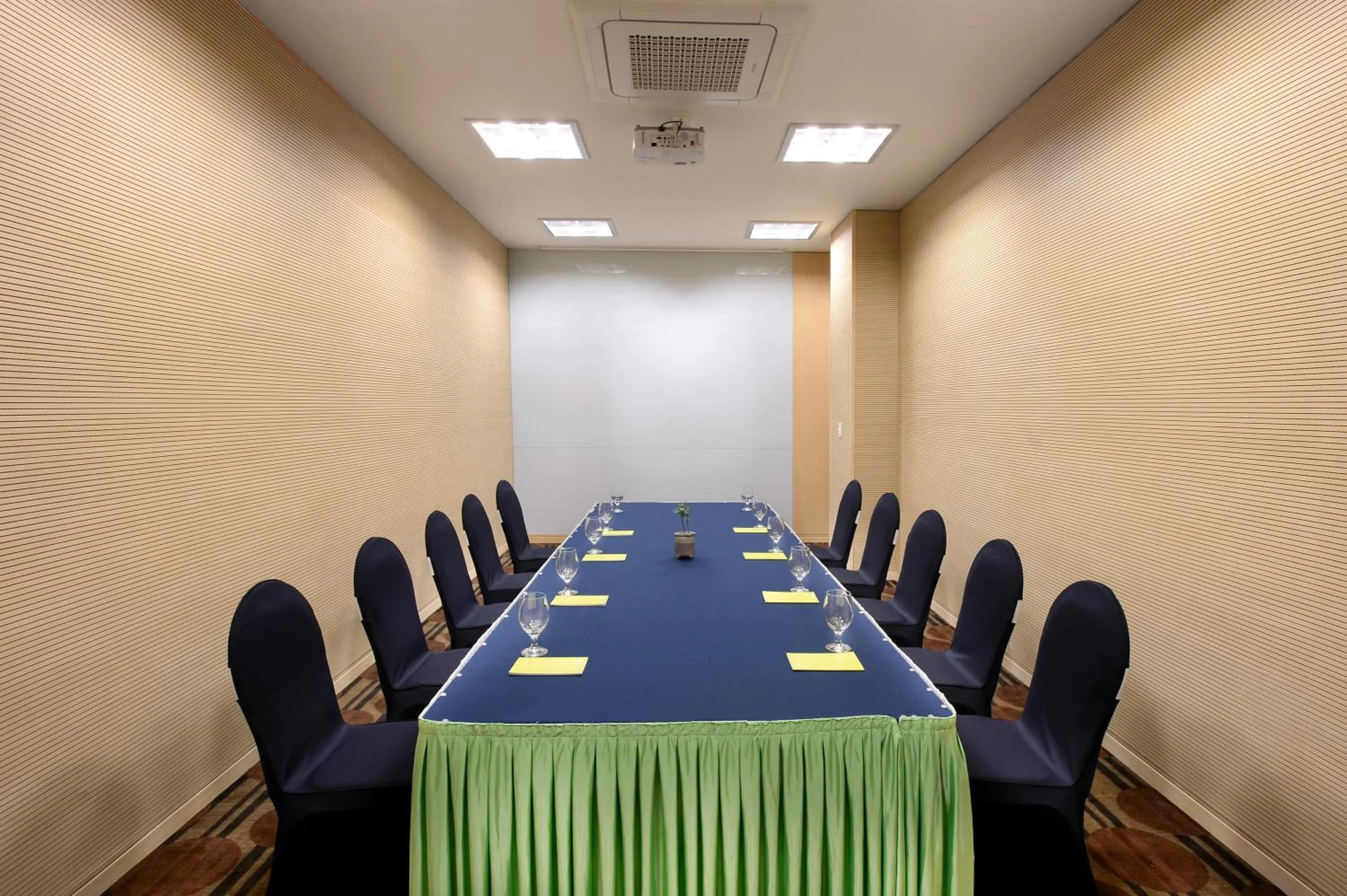 Business facilities in Jeju Aerospace Hotel