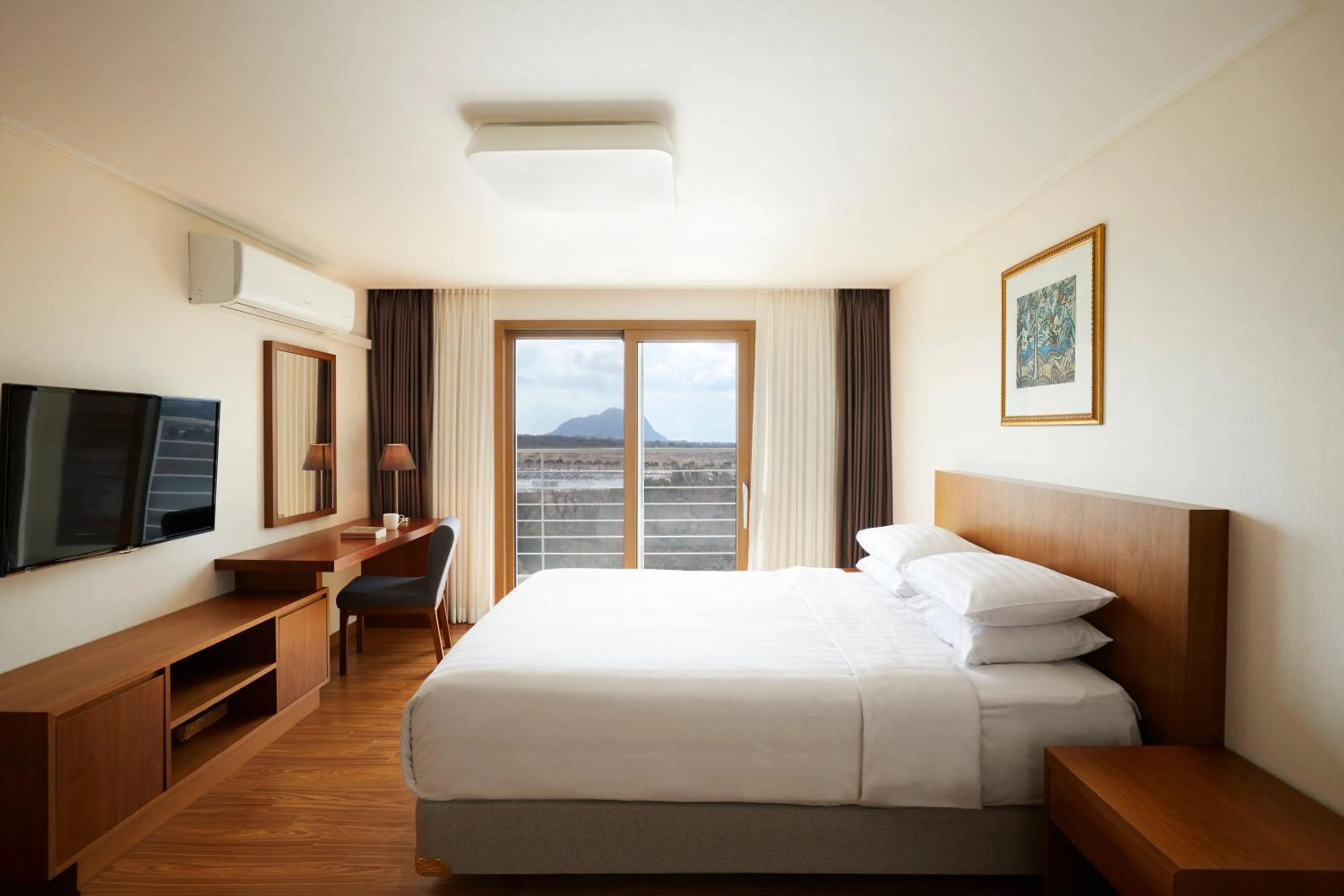 Bed in Jeju Aerospace Hotel