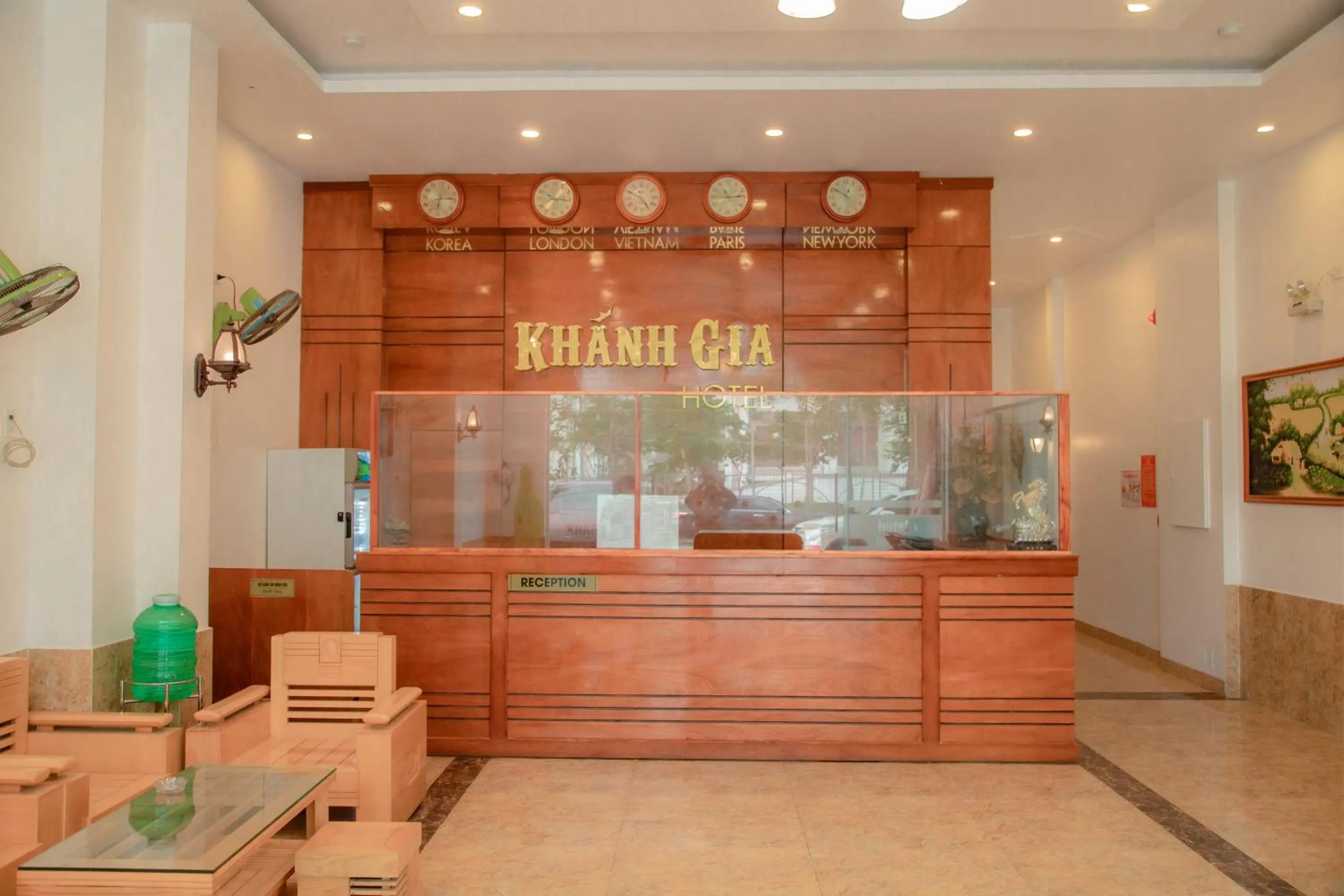 Lobby or reception in KHÁNH GIA HOTEL