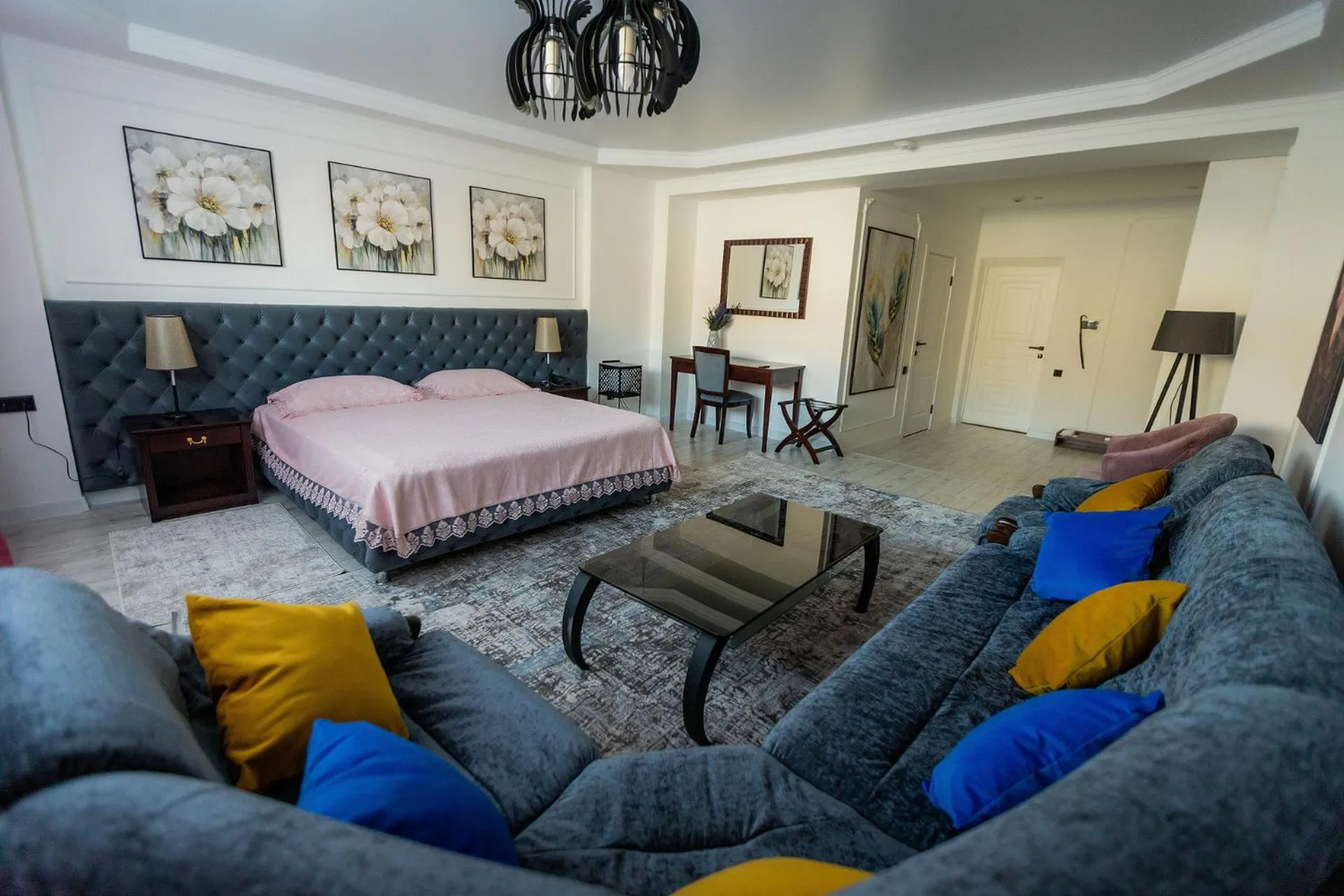 Bed in Metelitsa Hotel