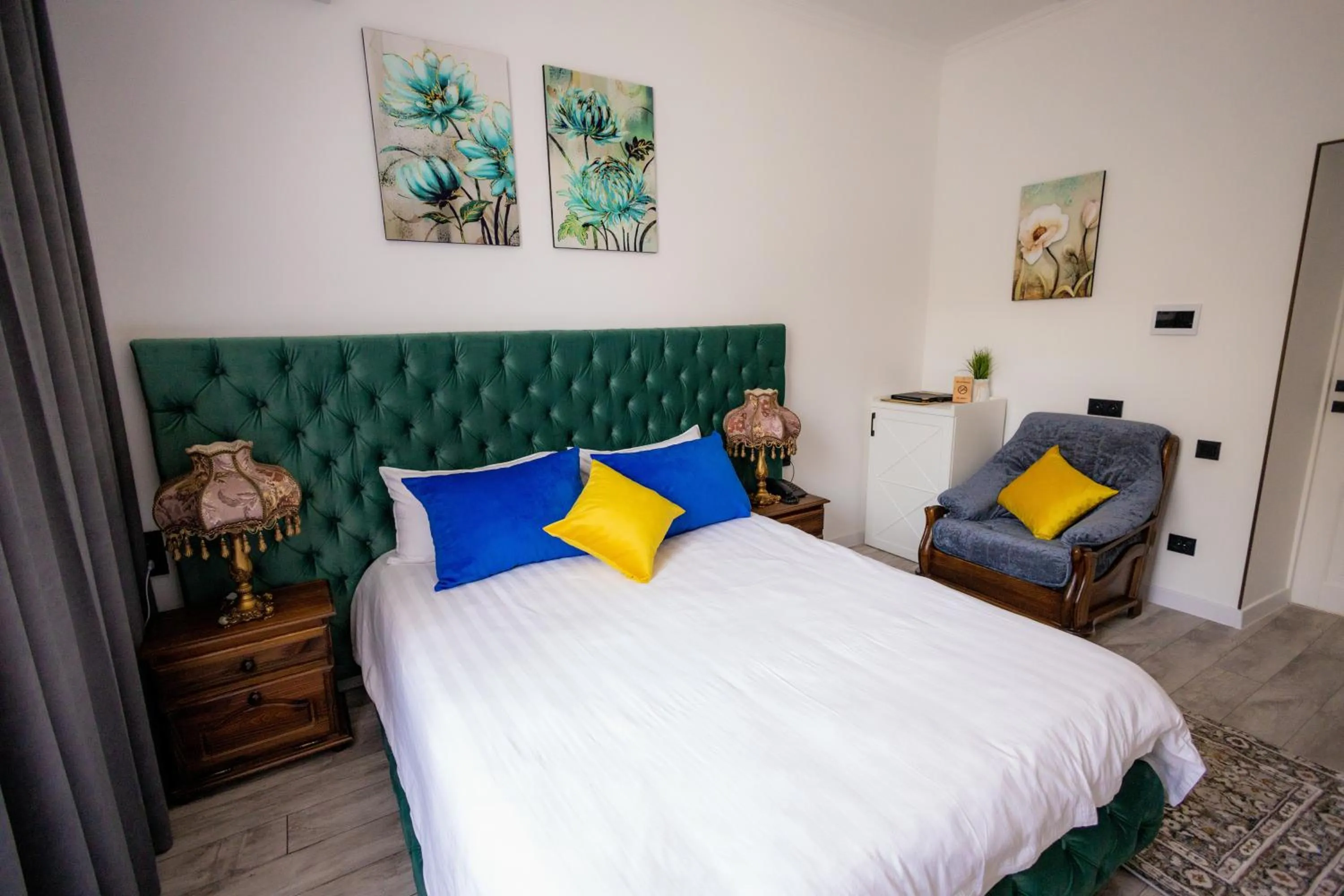 Bed in Metelitsa Hotel