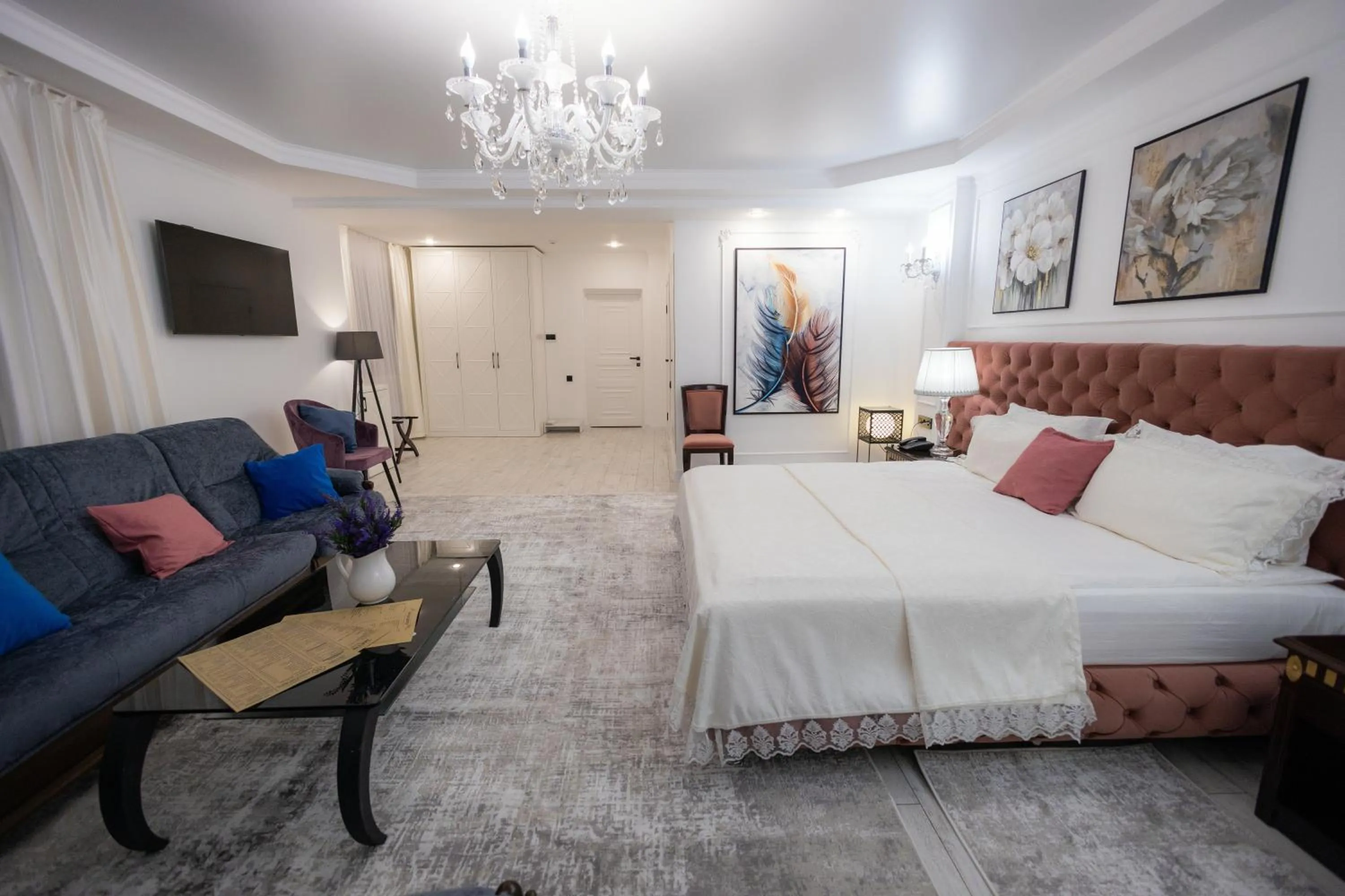 Bed in Metelitsa Hotel