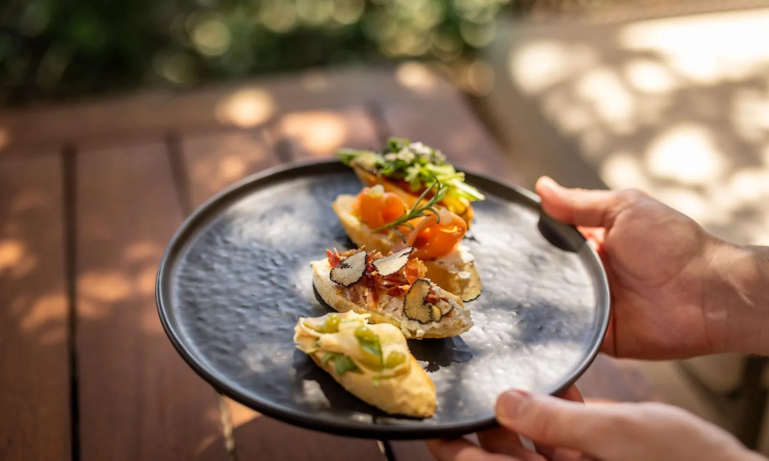 Restaurant/places to eat in Aminess Younique Narrivi Hotel