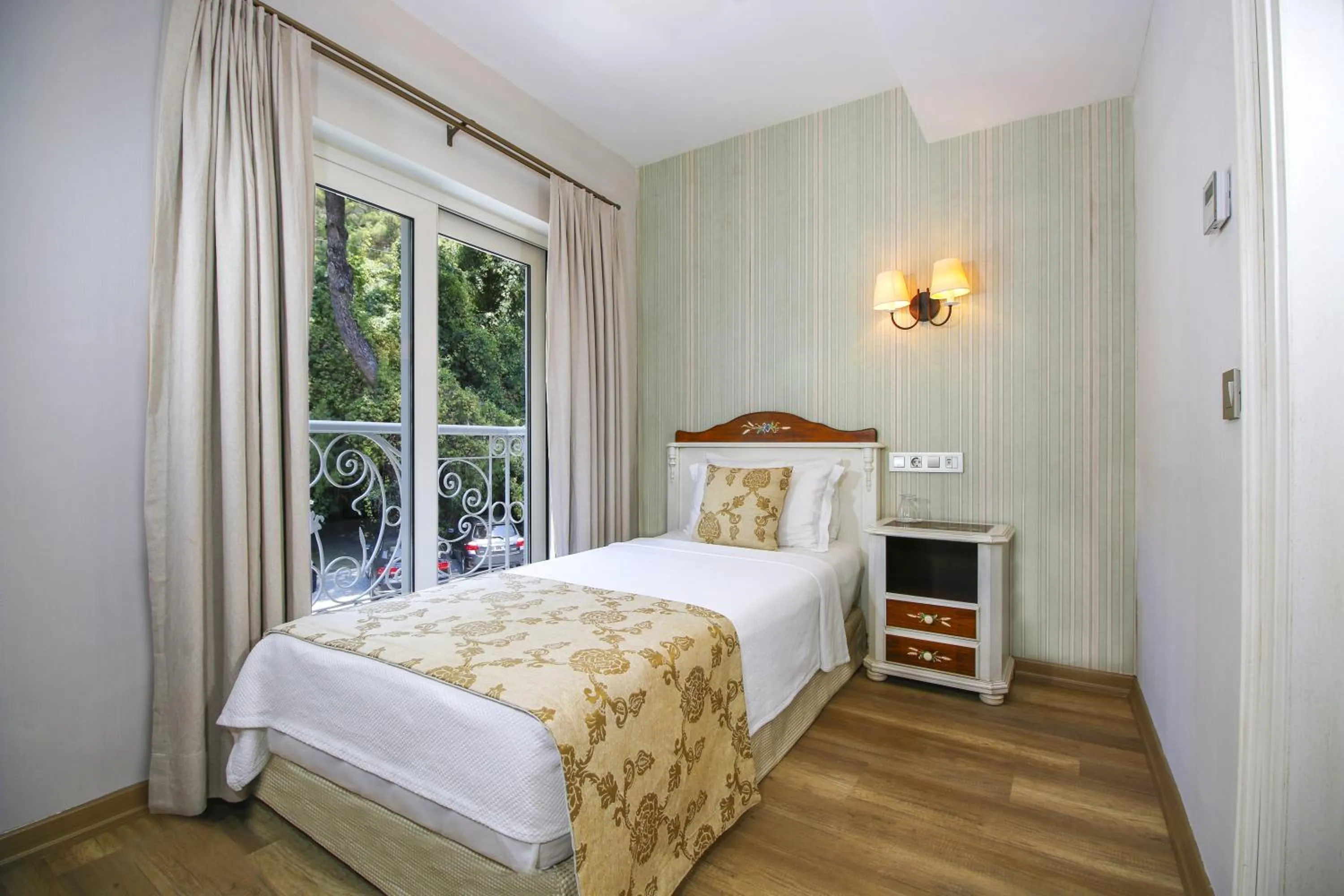 Bedroom, Bed in Joya Del Mar Hotel