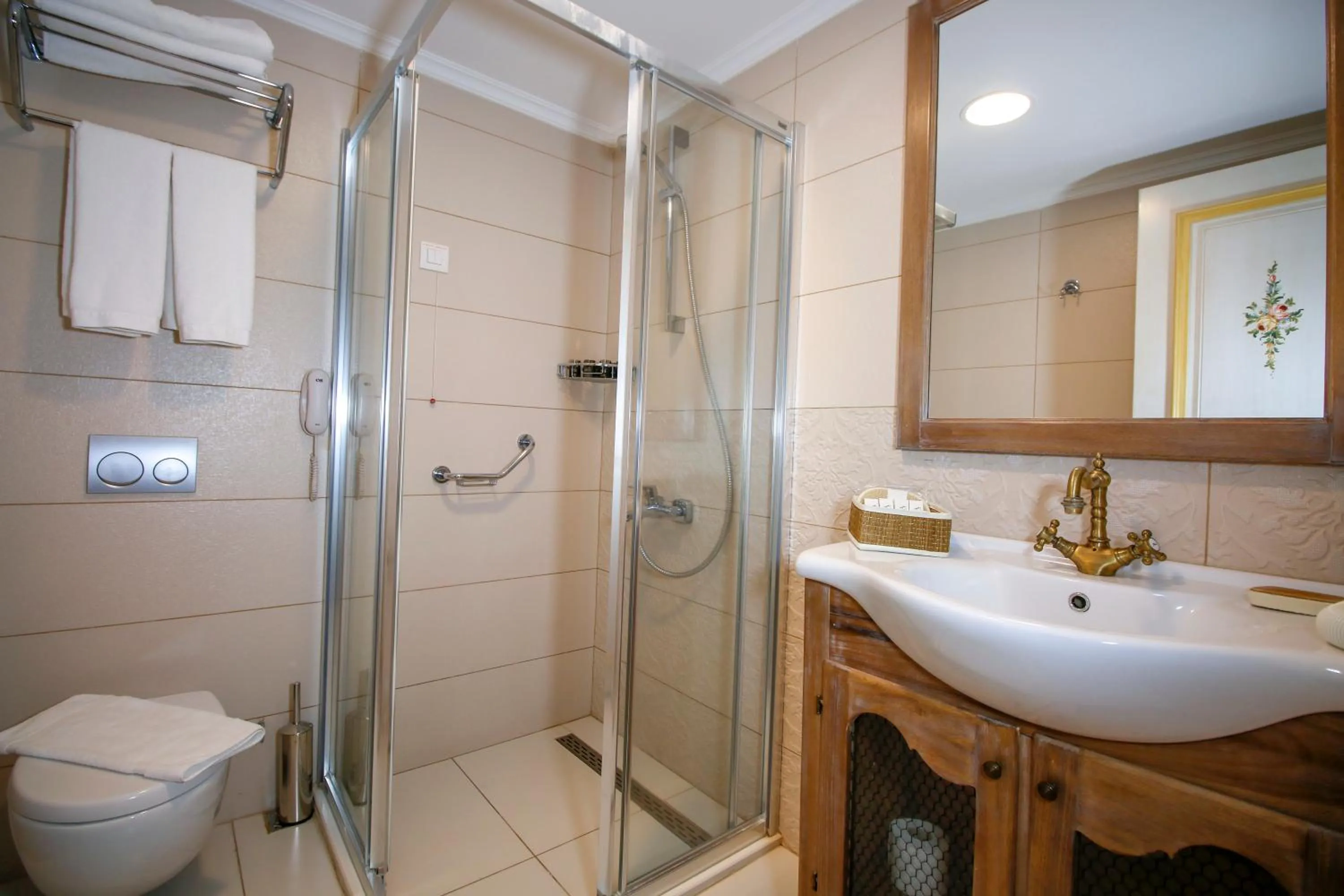 Bathroom in Joya Del Mar Hotel