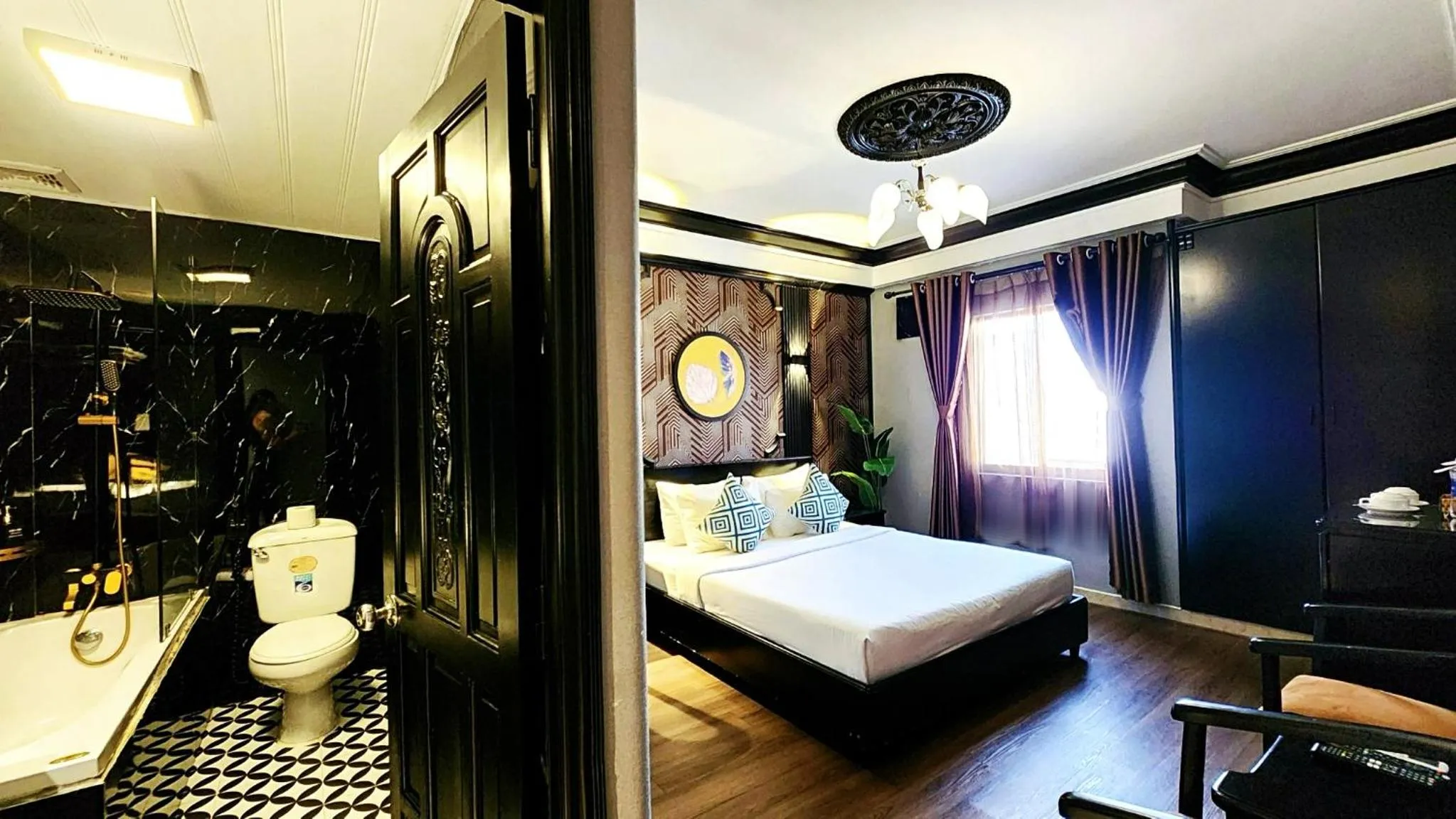 Shower, Bed in ROSA ZEN Hotel Spa