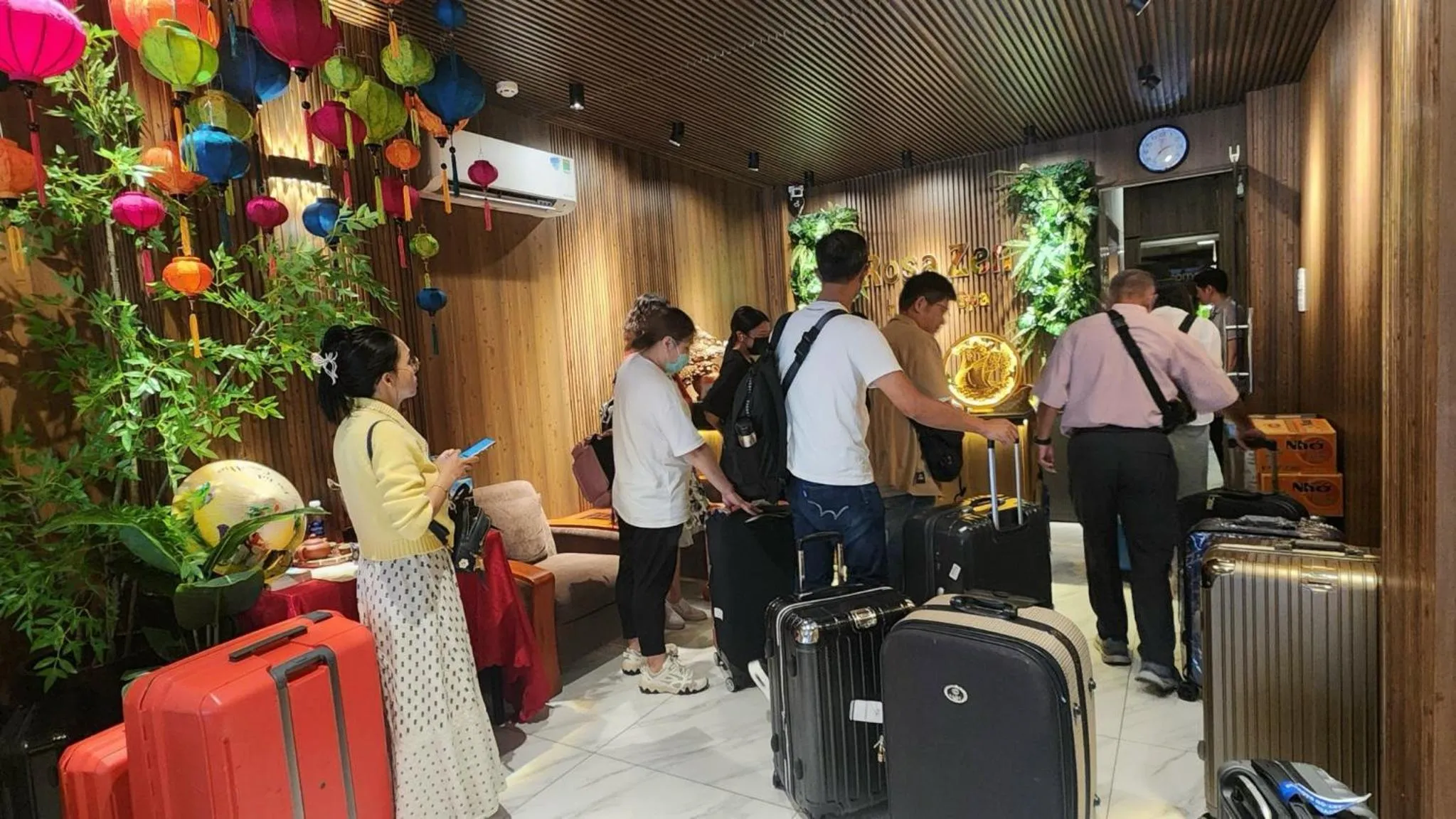 People in ROSA ZEN Hotel Spa