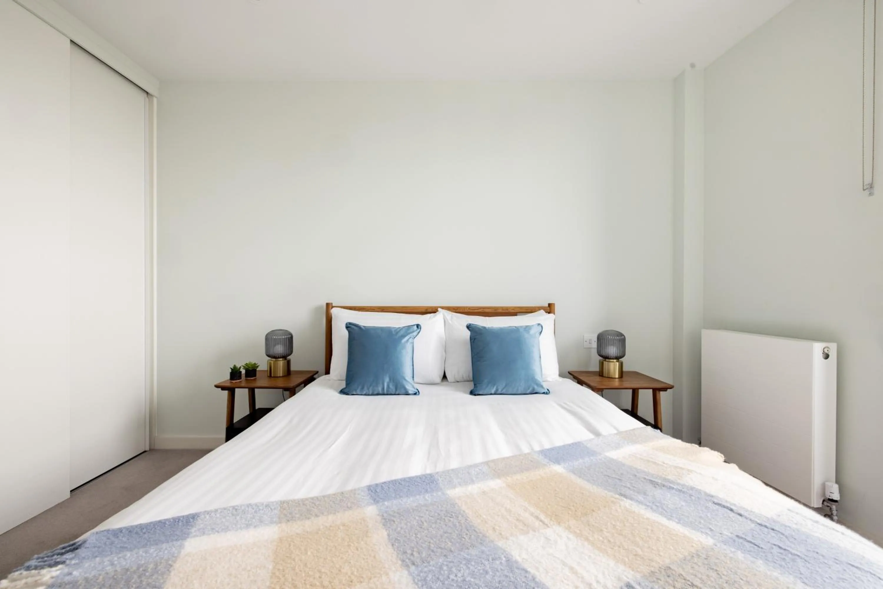 Bedroom, Bed in Charles Hope London Croydon