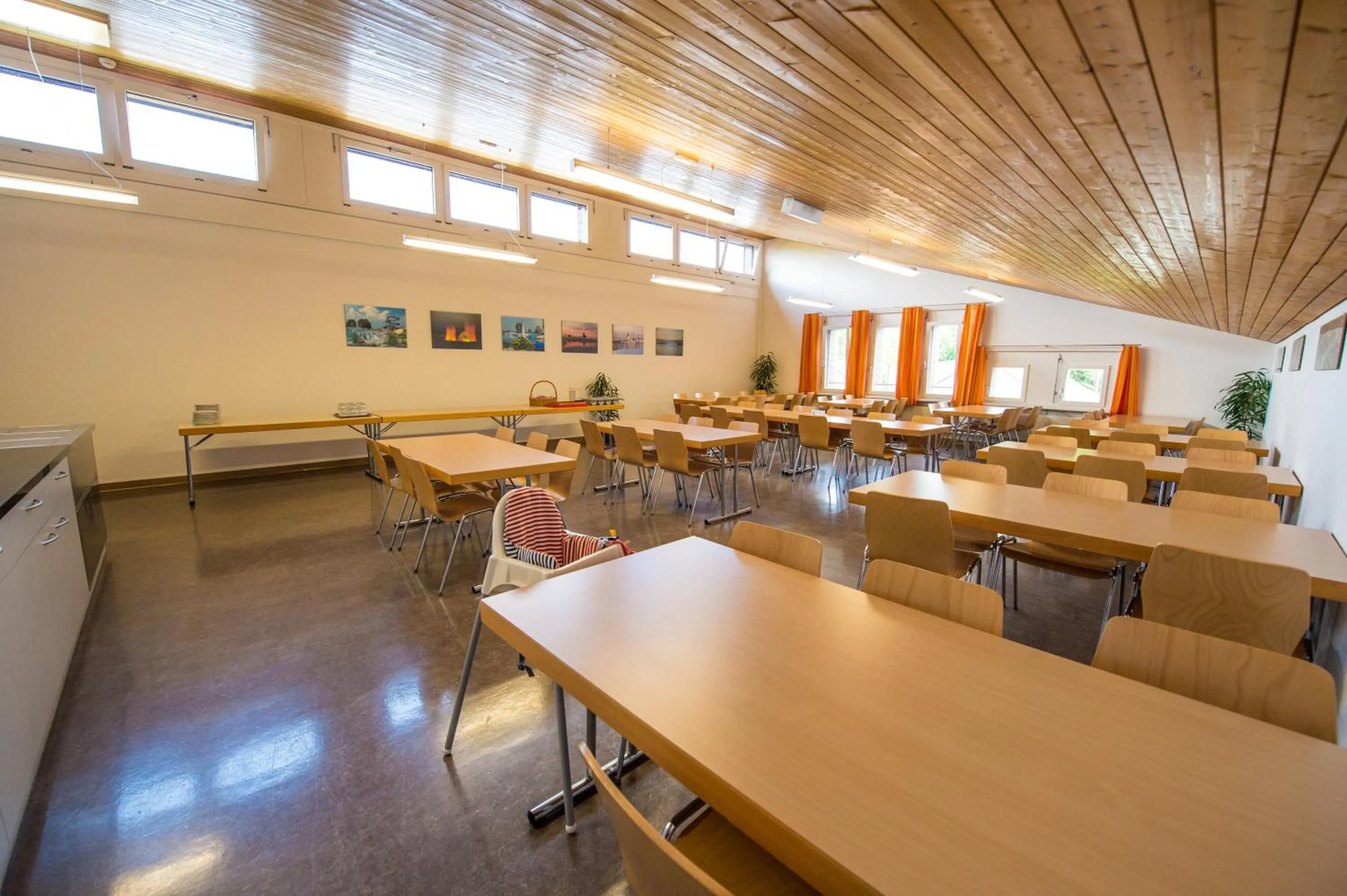 Restaurant/places to eat in Jugendherberge Romanshorn