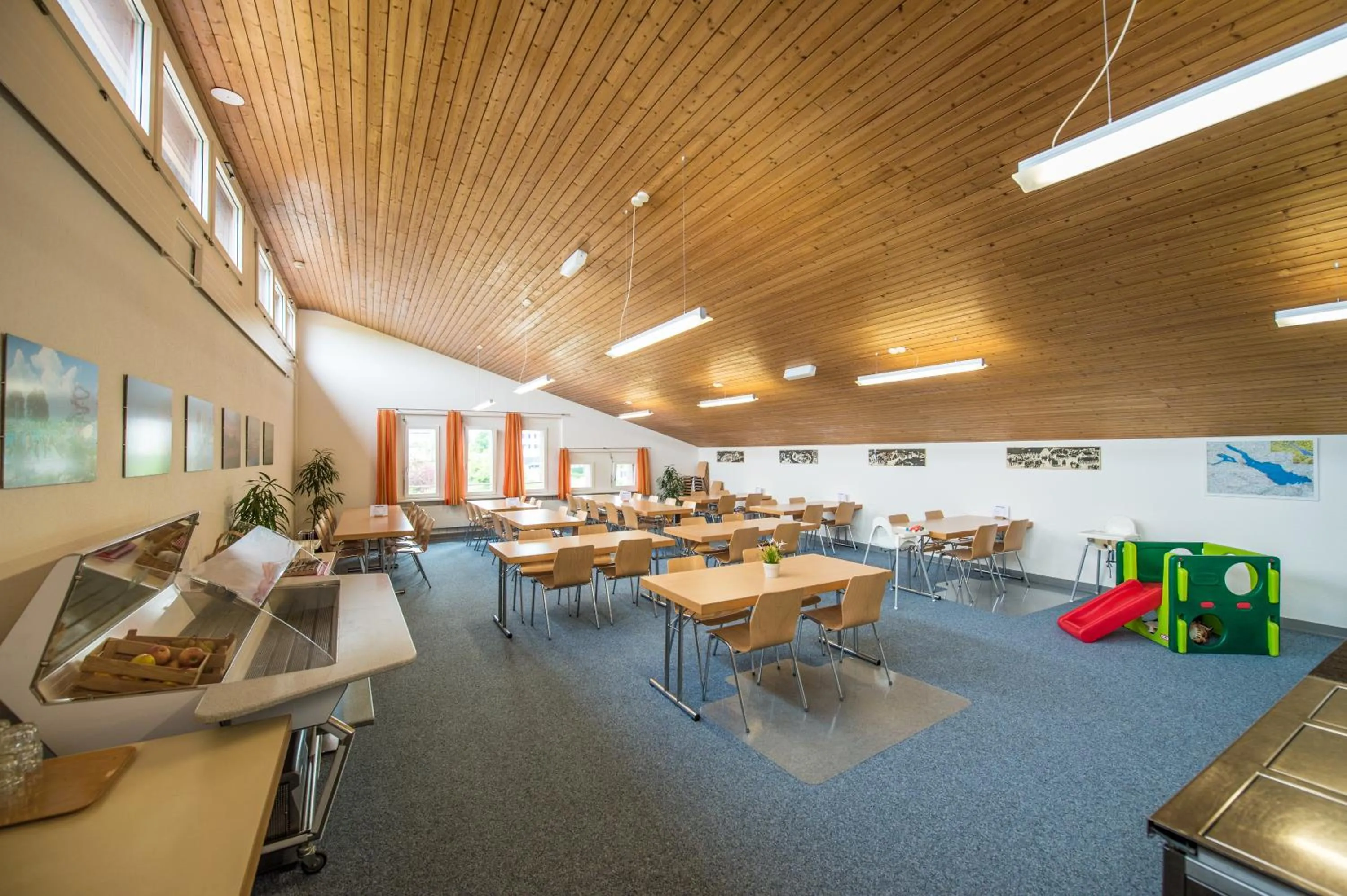 Restaurant/places to eat in Jugendherberge Romanshorn