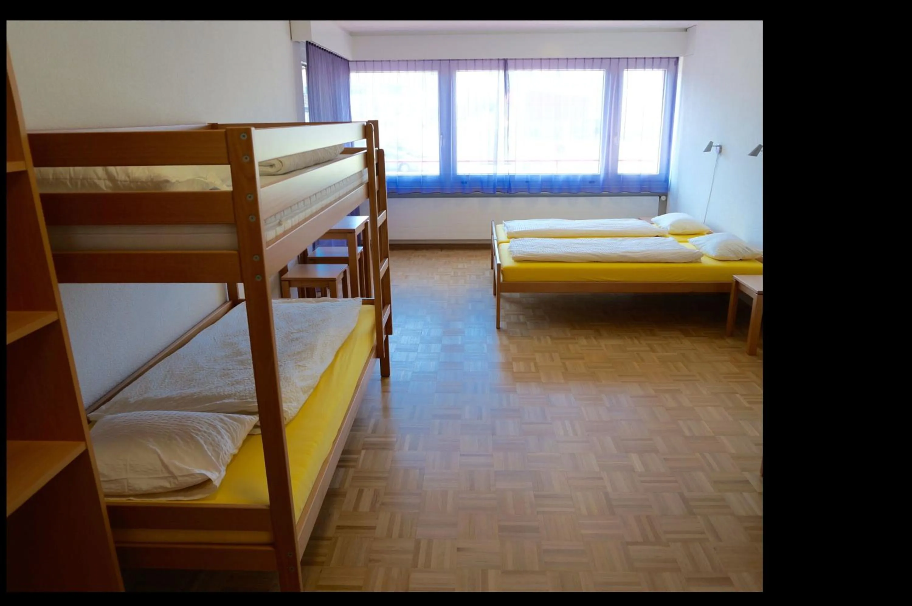 Photo of the whole room, Bed in Jugendherberge Romanshorn