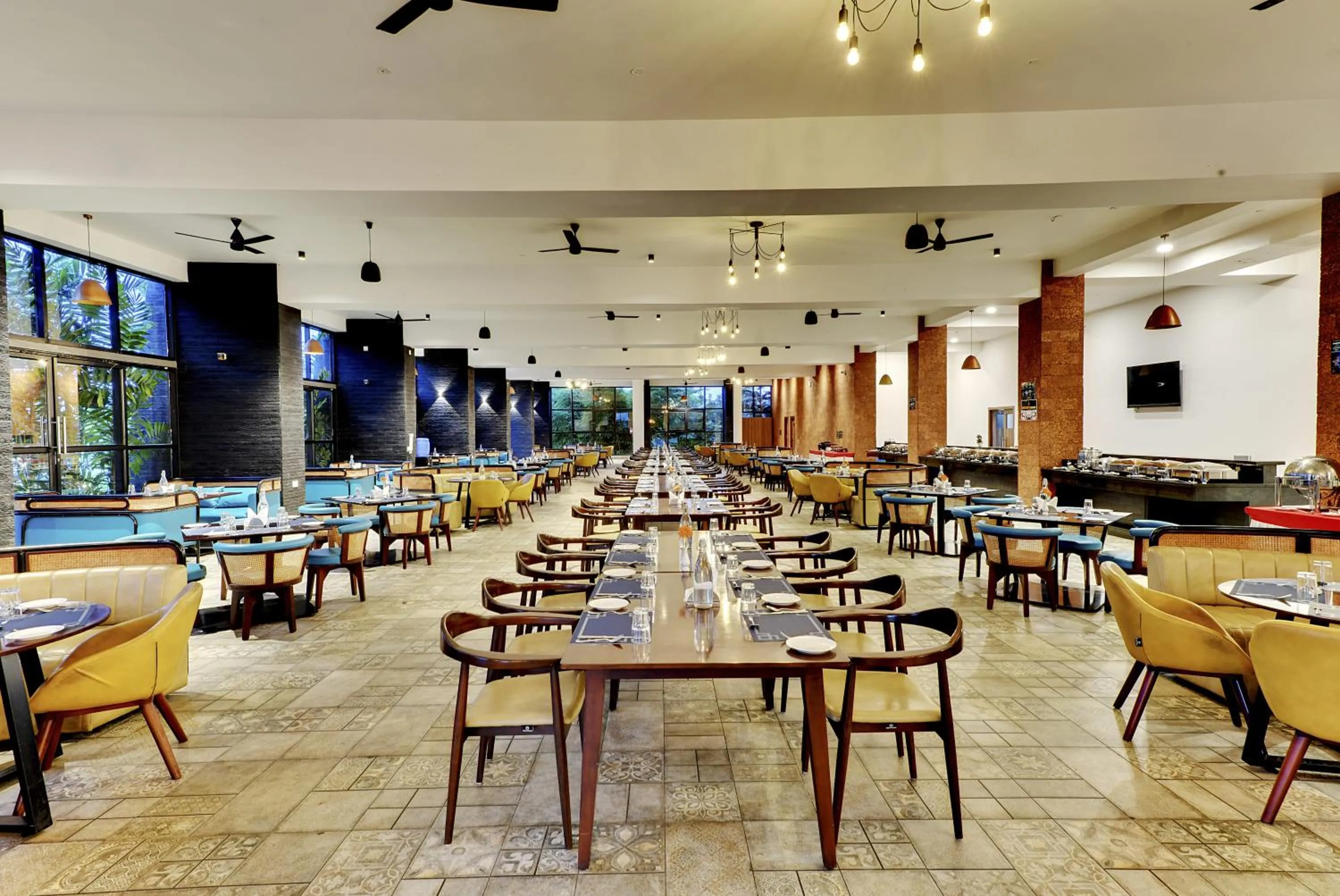 Restaurant/places to eat in Sportico Resort Bangalore