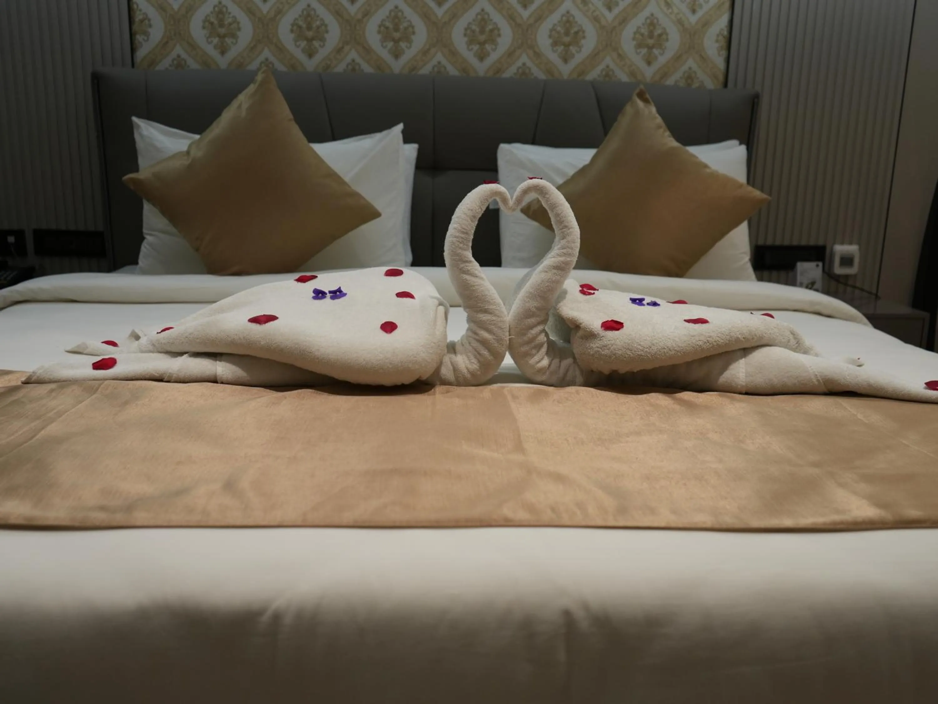 Bedroom, Bed in Sportico Resort Bangalore