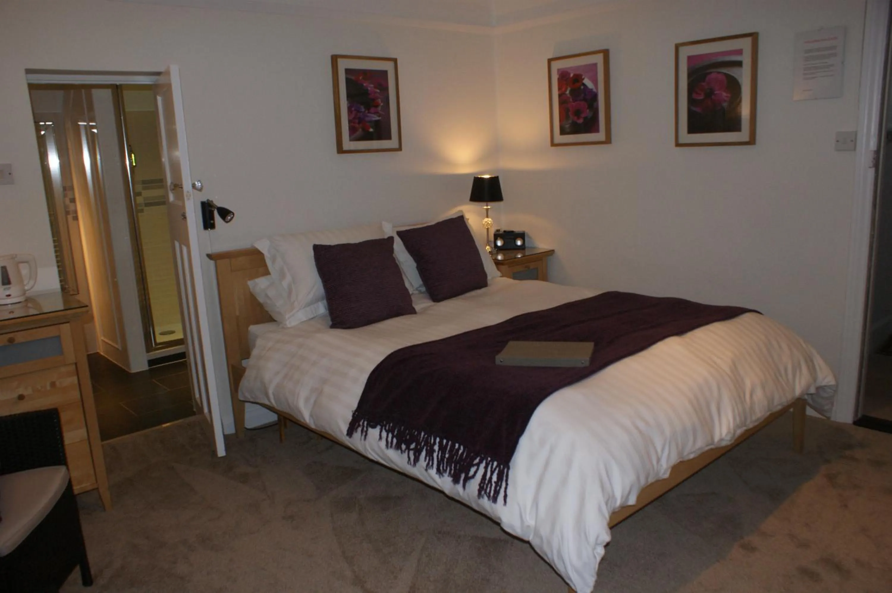 Bed in Woodacre B & B