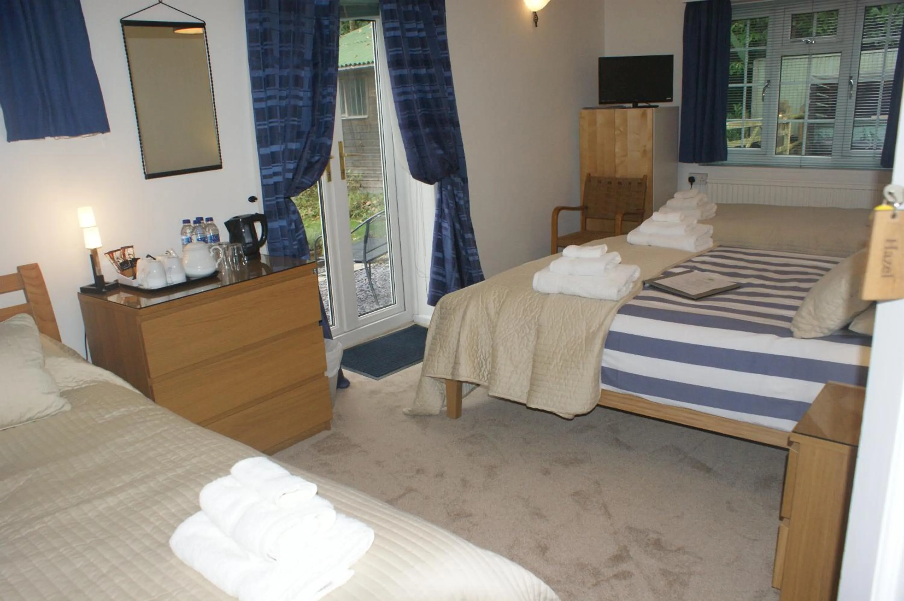 Bedroom, Bed in Woodacre B & B