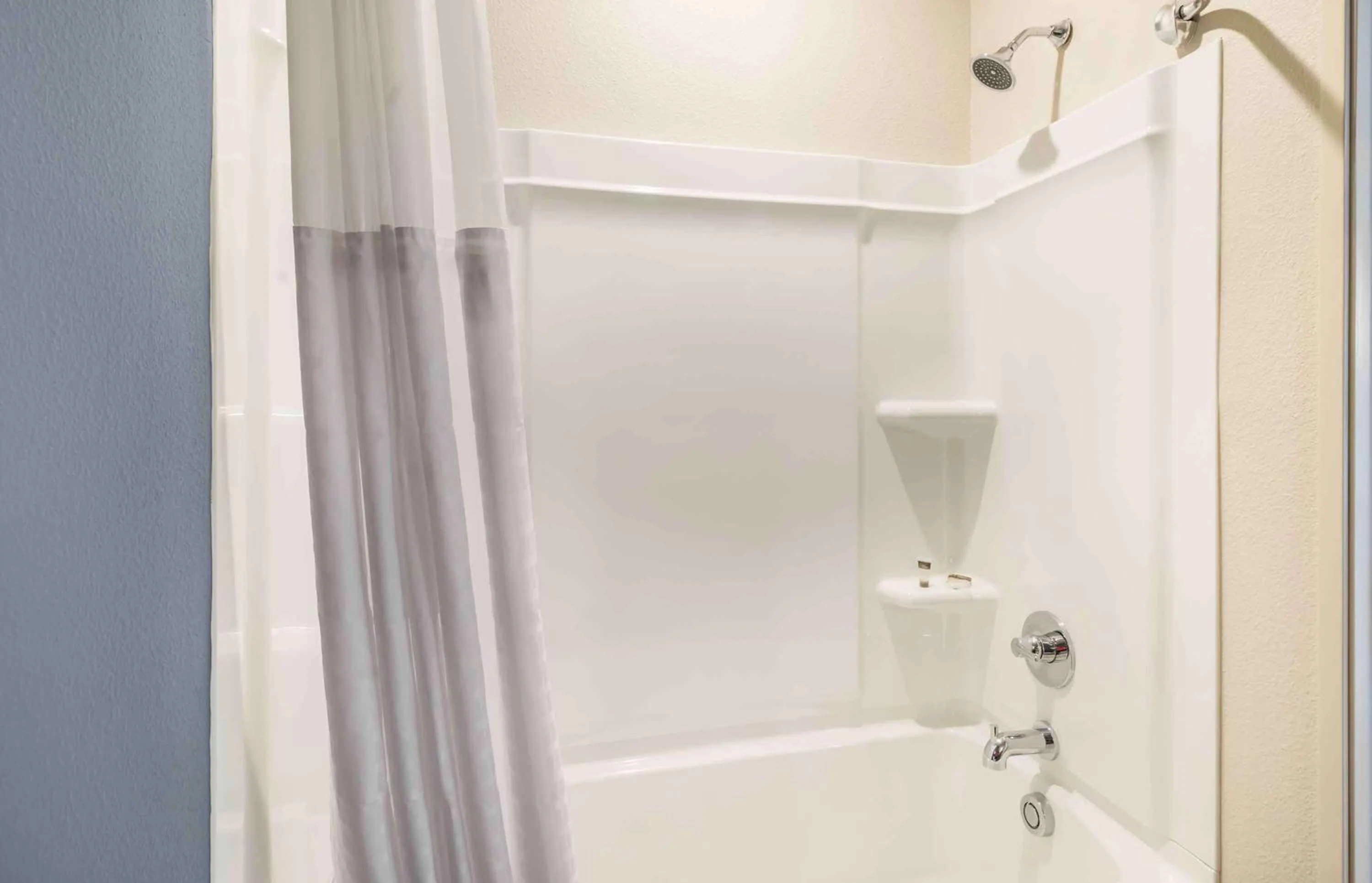 Bathroom in Extended Stay America Premier Suites - Fort Myers - Airport