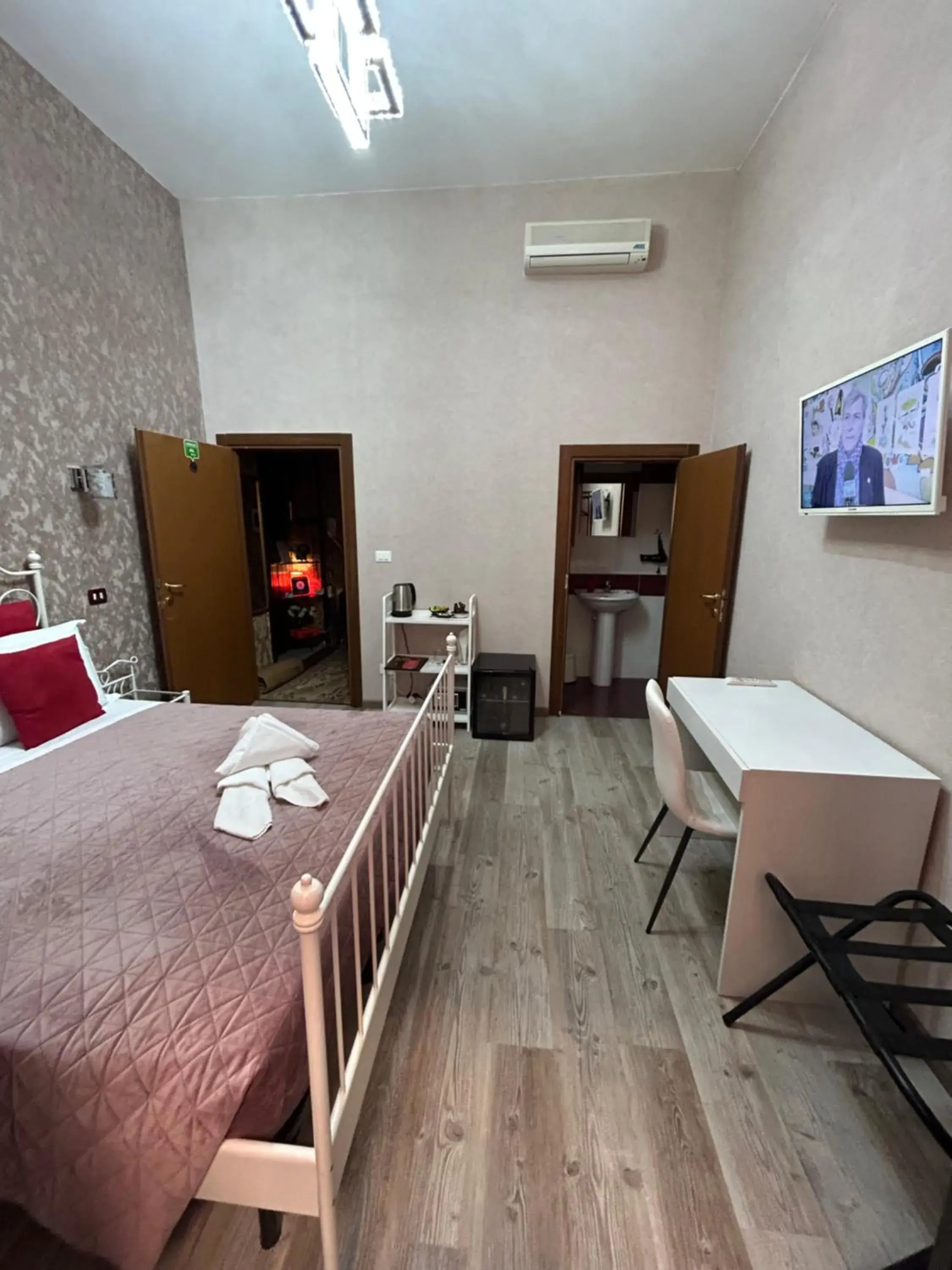 Double Room in Vanella Rome Domus Double Room in Vanella Rome Domus