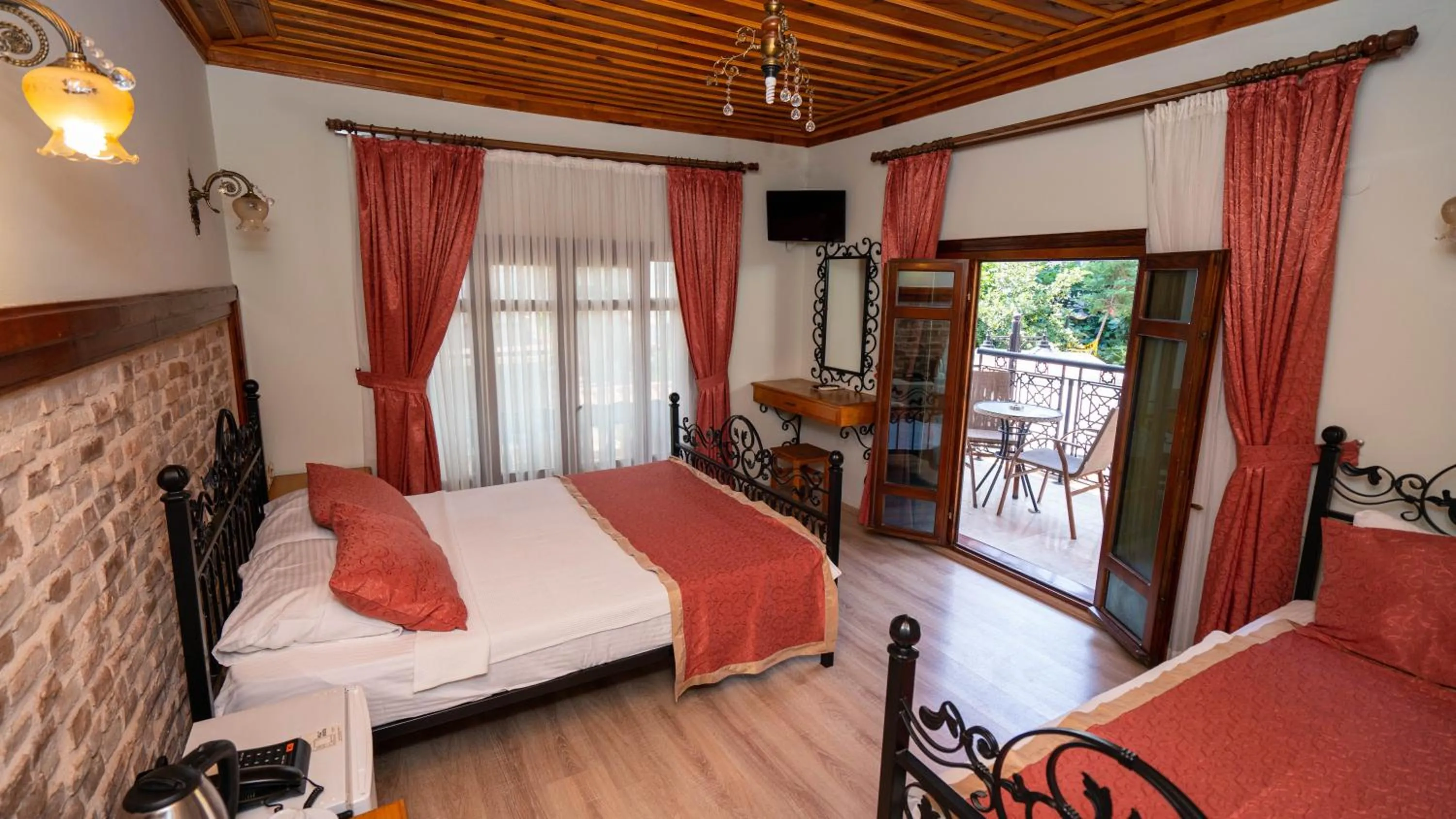 Bed in Antalya Inn Hotel