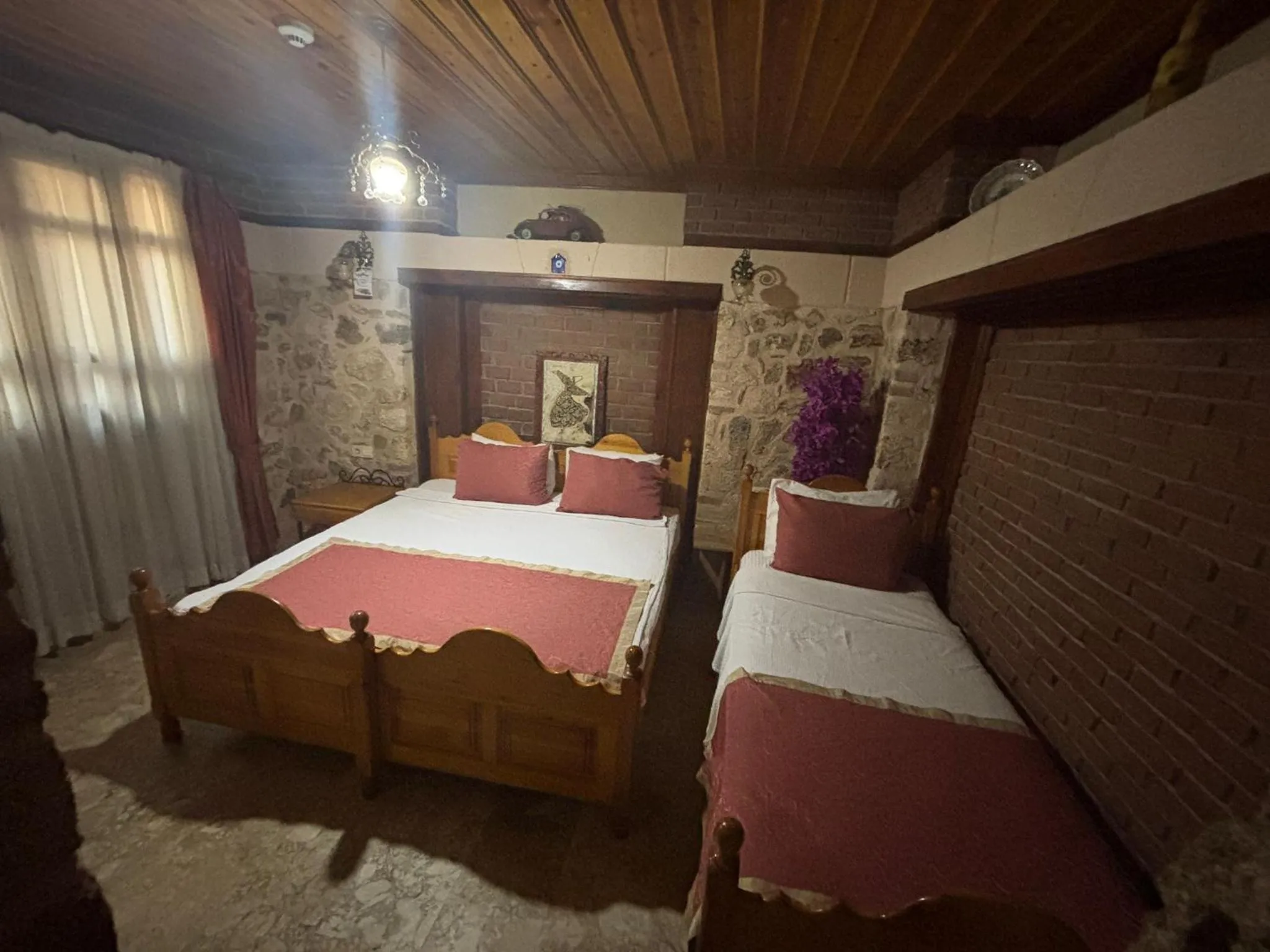 Photo of the whole room in Antalya Inn Hotel