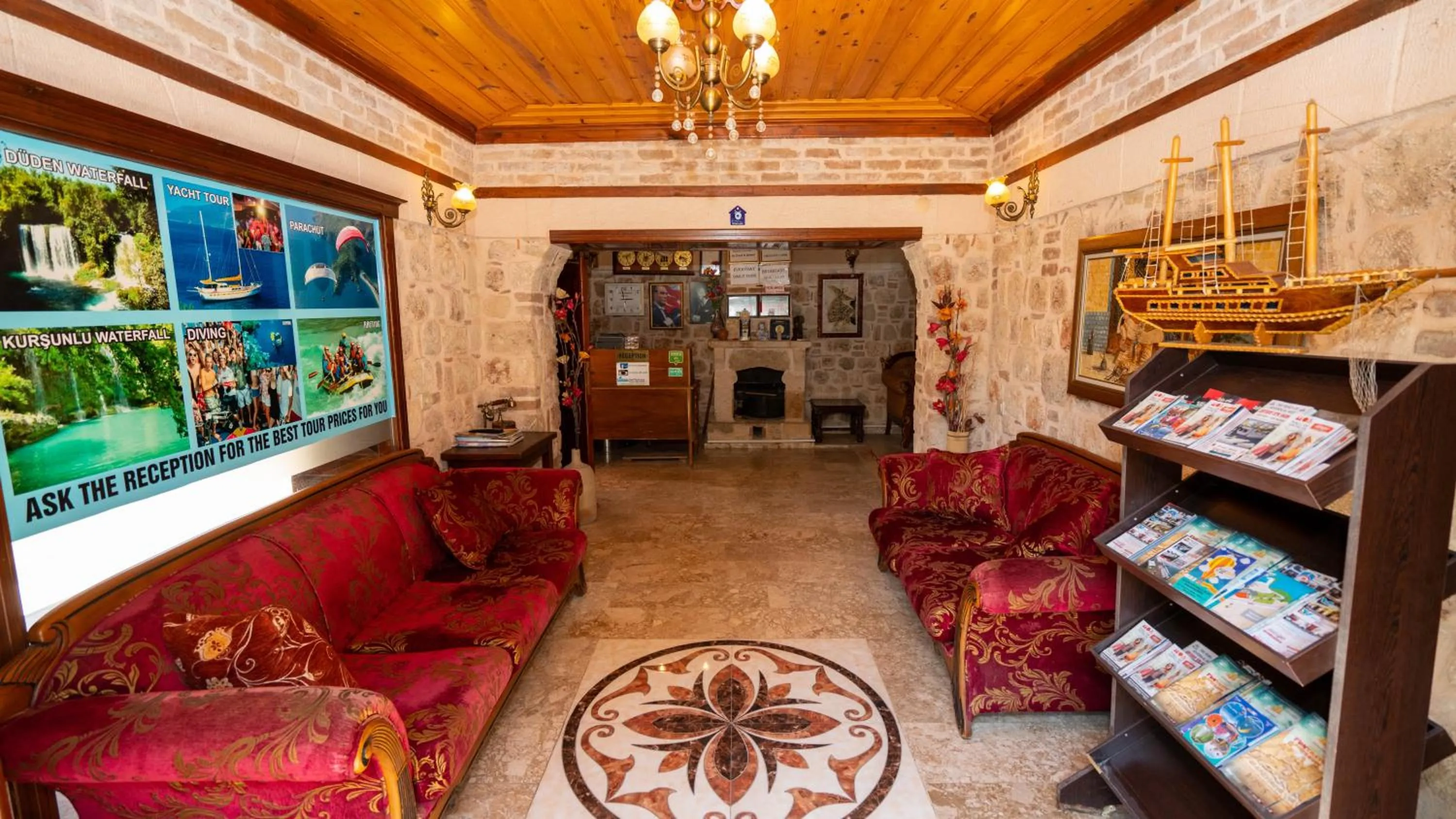 Lobby or reception in Antalya Inn Hotel