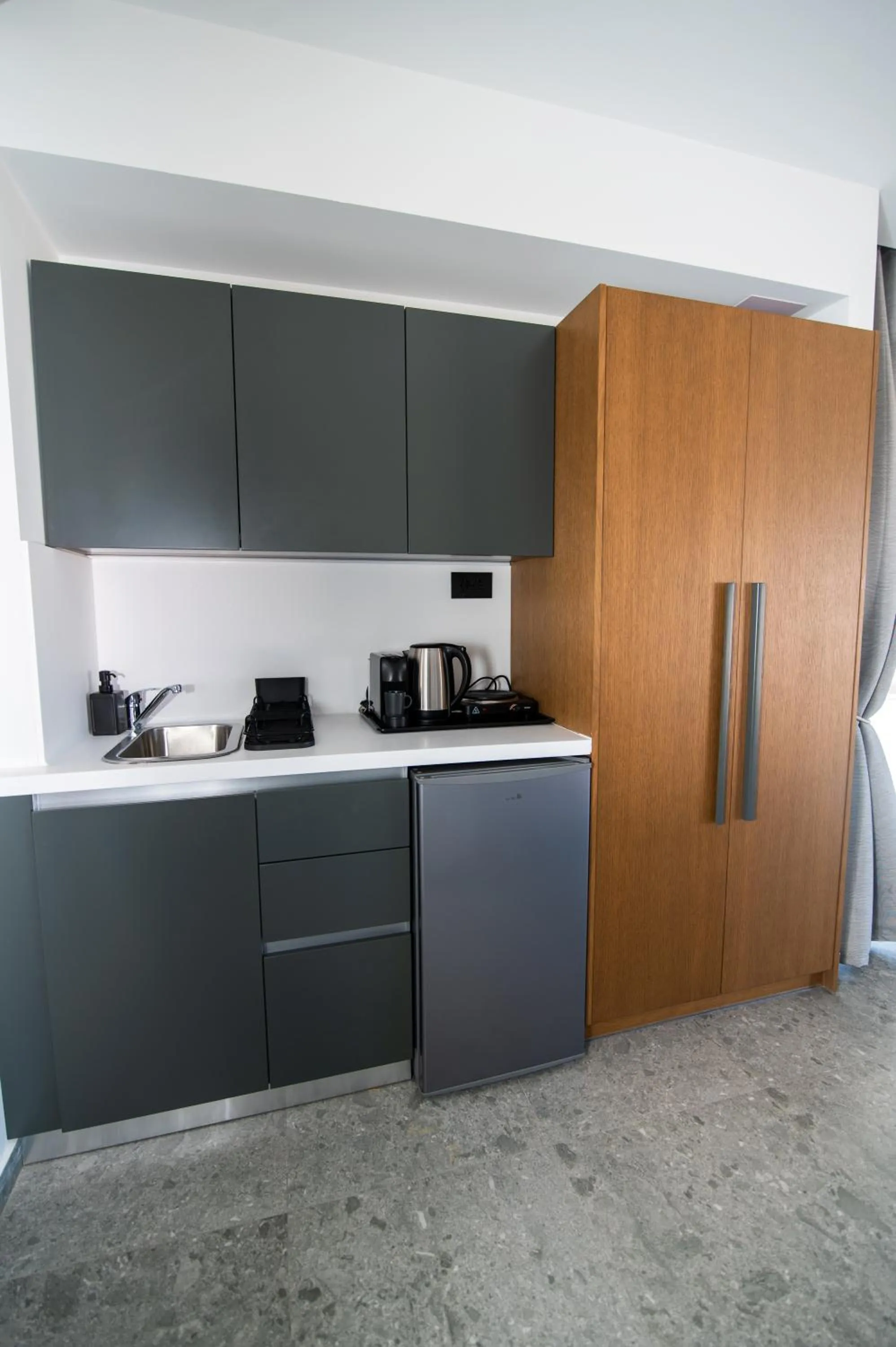 Coffee/tea facilities in Jasmine Hotel Apartments