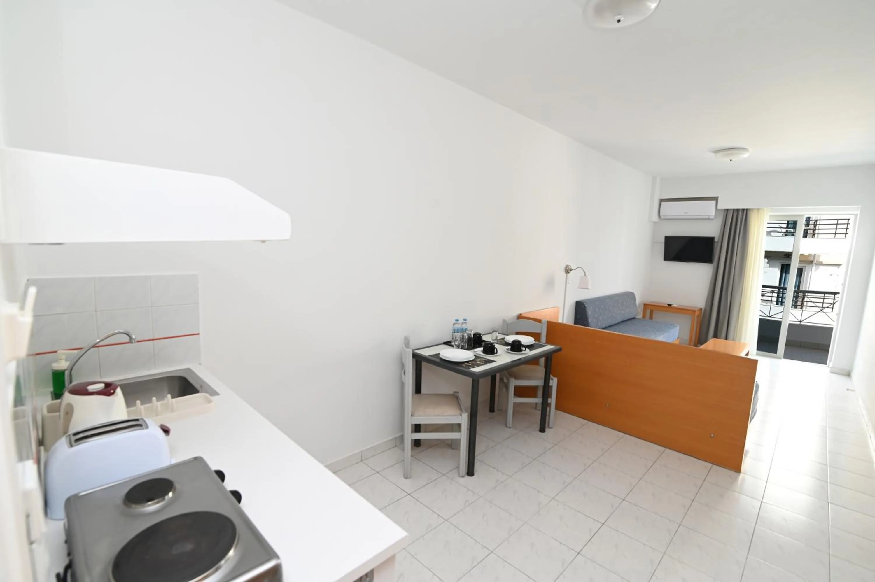 Area and facilities in Jasmine Hotel Apartments