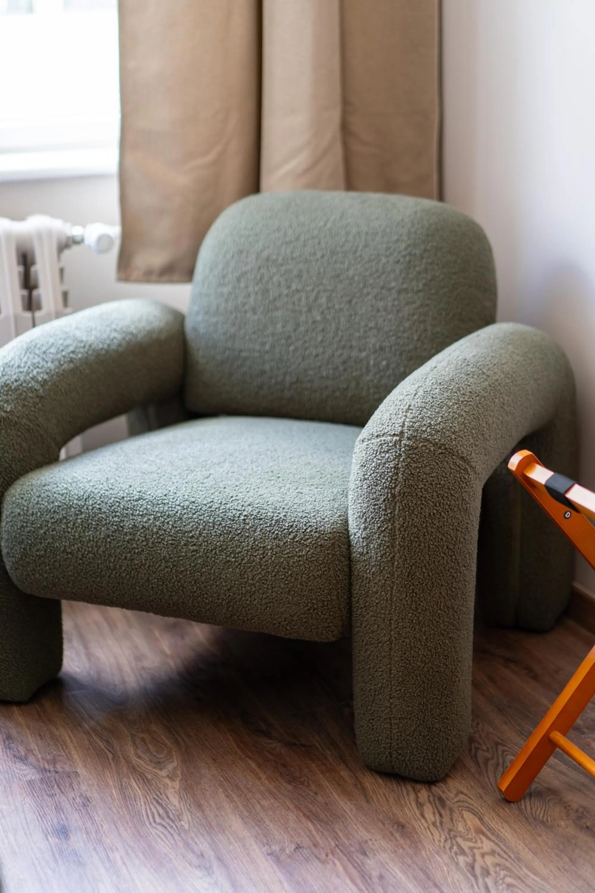 Photo of the whole room in The Charming by Curt Suites