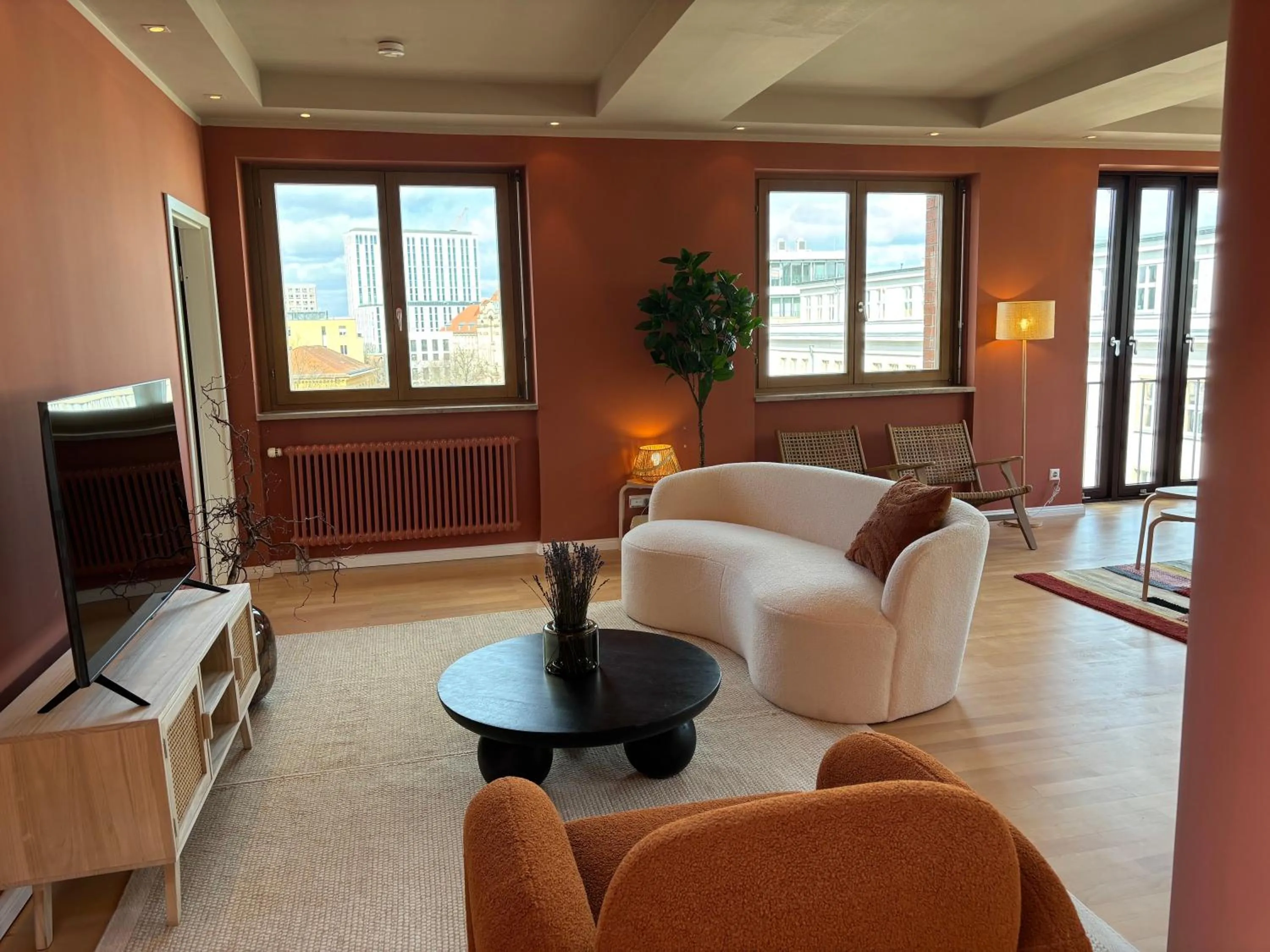 TV and multimedia in The Charming by Curt Suites