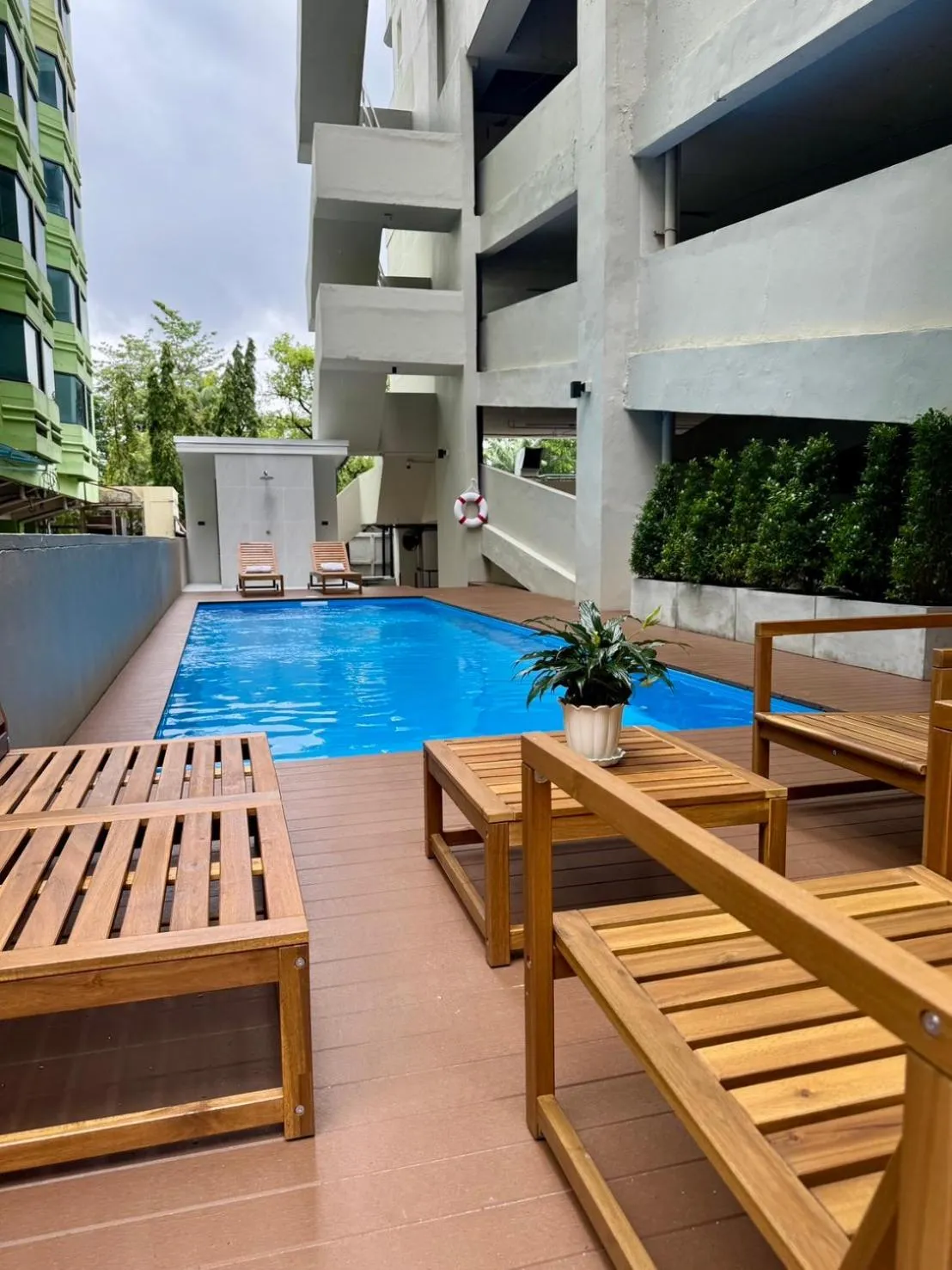 Swimming pool in Thomson Hotel Huamark