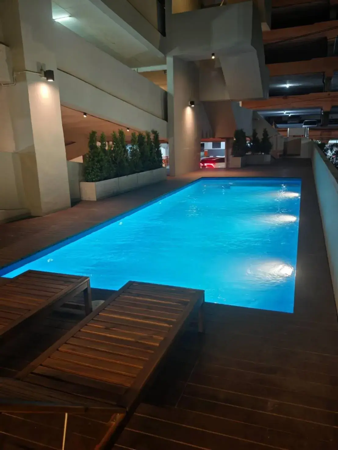 Swimming pool in Thomson Hotel Huamark Swimming pool in Thomson Hotel Huamark