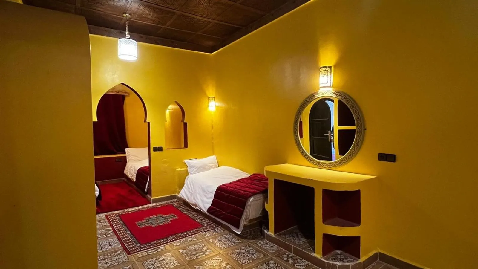 Bed in Hotel Cafe Du Sud